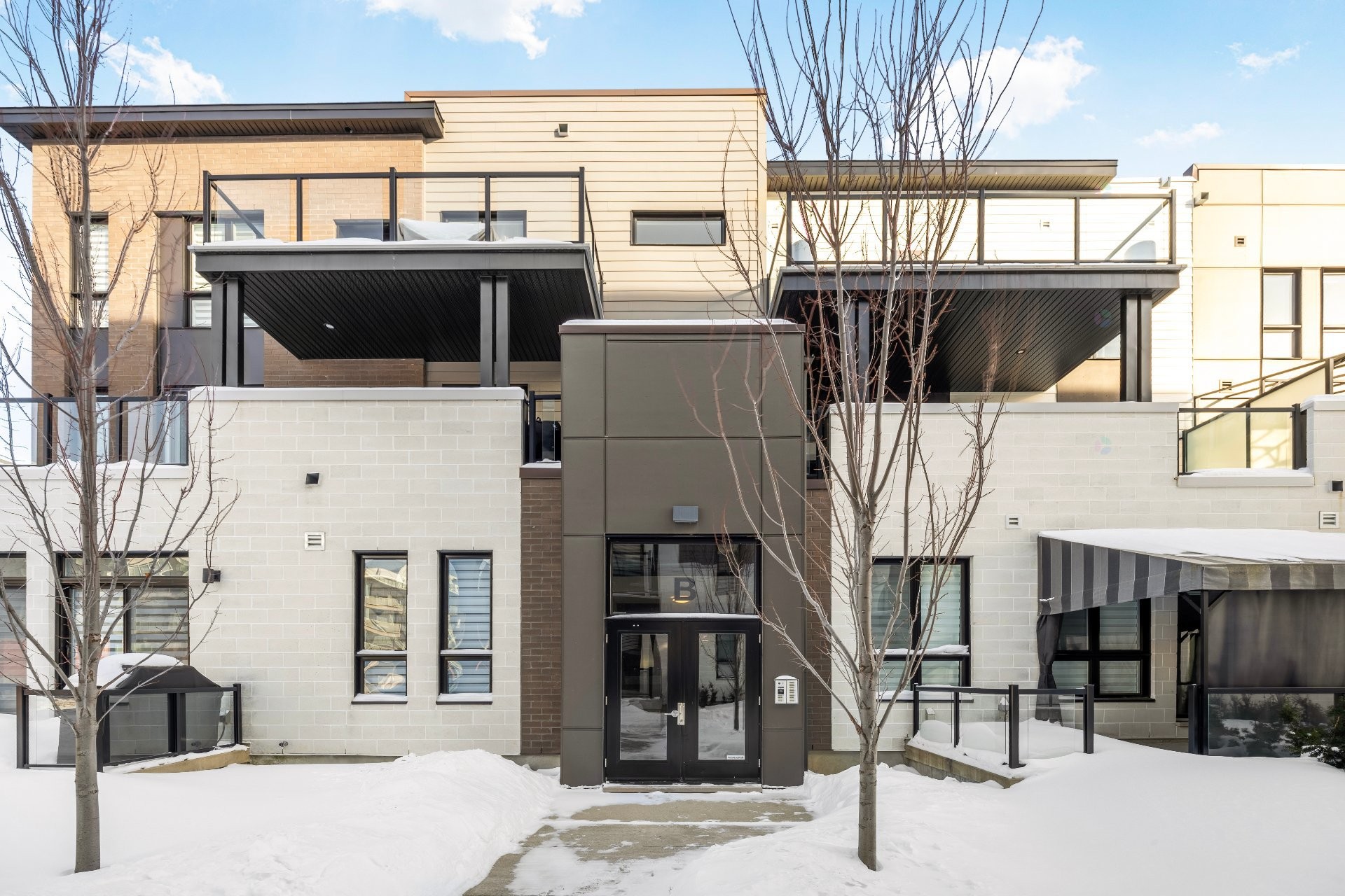 









906


Av. Pierre-Dansereau

, 208,
Terrebonne (Terrebonne),




QC
J6Y0N3

