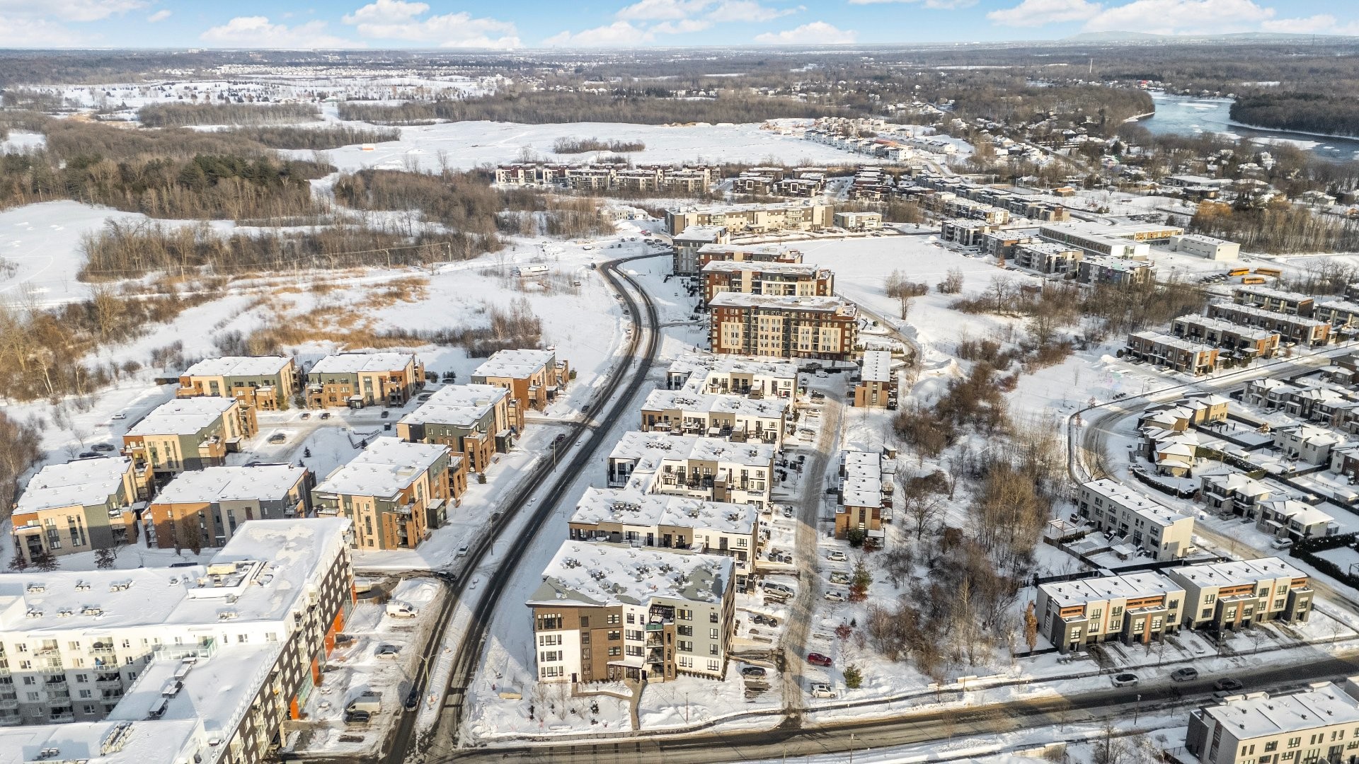 









906


Av. Pierre-Dansereau

, 208,
Terrebonne (Terrebonne),




QC
J6Y0N3

