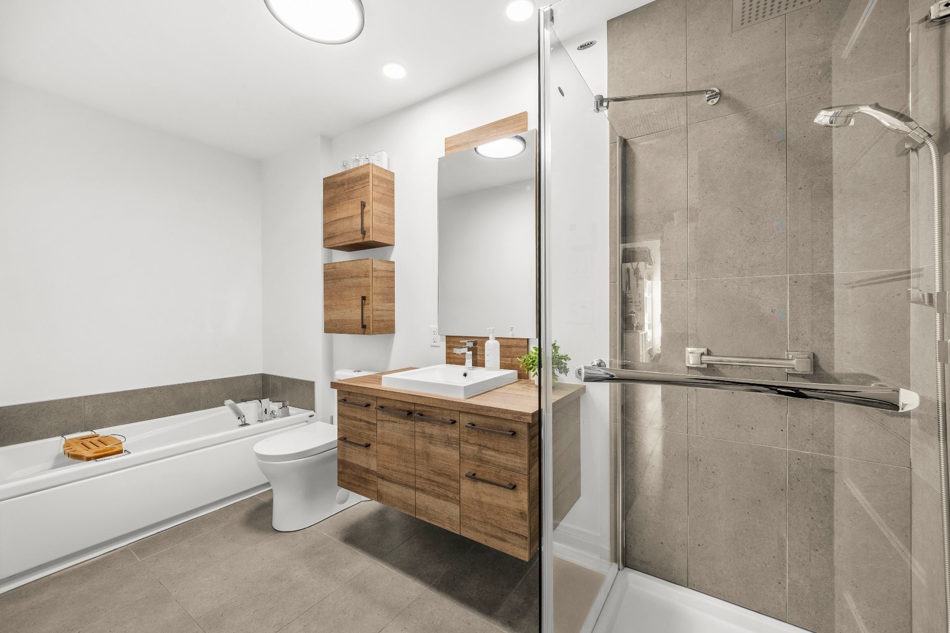 









906


Av. Pierre-Dansereau

, 208,
Terrebonne (Terrebonne),




QC
J6Y0N3

