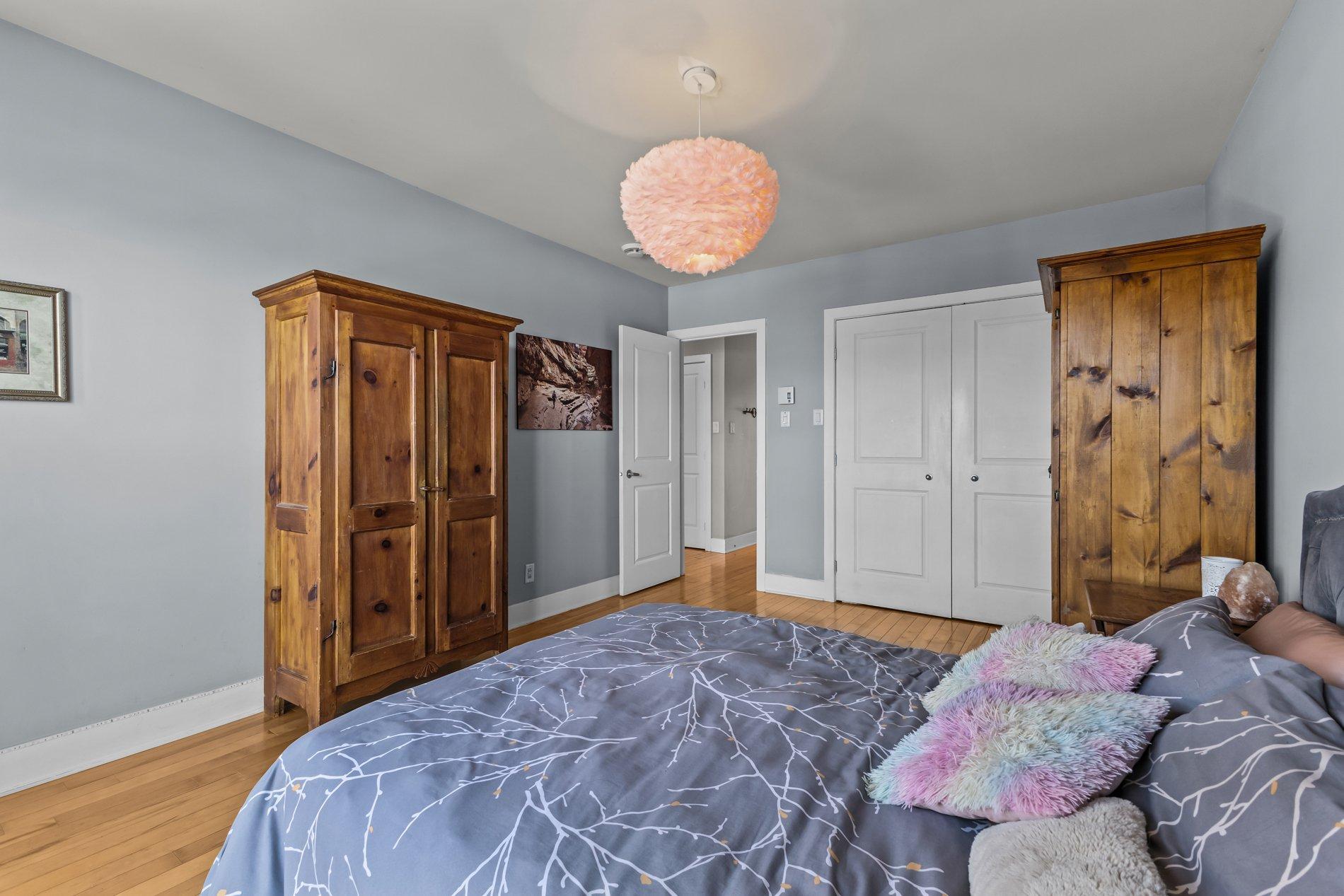 









10212


Rue Lajeunesse

, 305,
Montréal (Ahuntsic-Cartierville),




QC
H3L2E2

