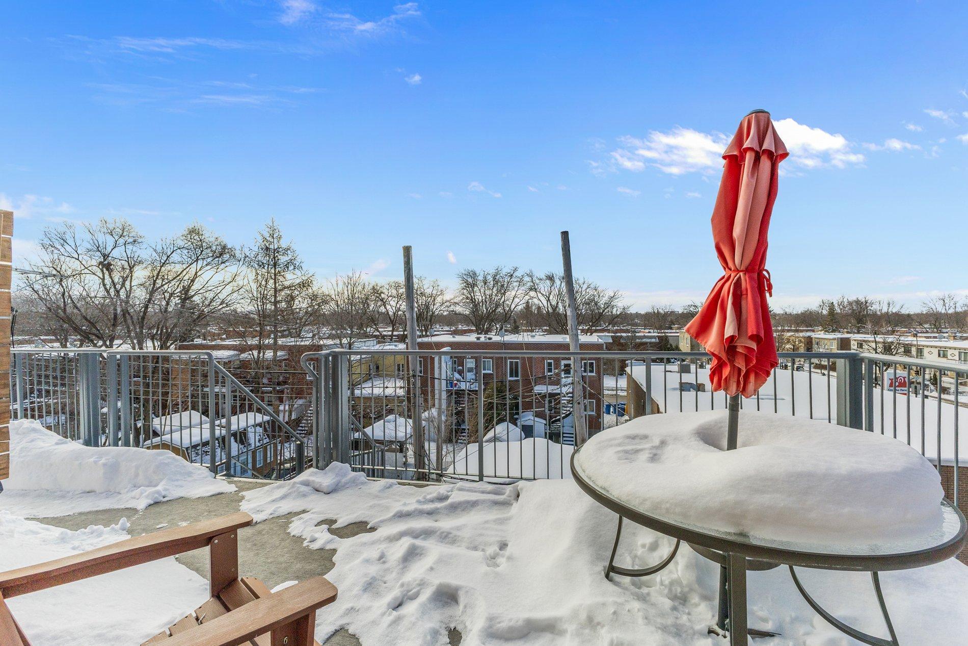 









10212


Rue Lajeunesse

, 305,
Montréal (Ahuntsic-Cartierville),




QC
H3L2E2

