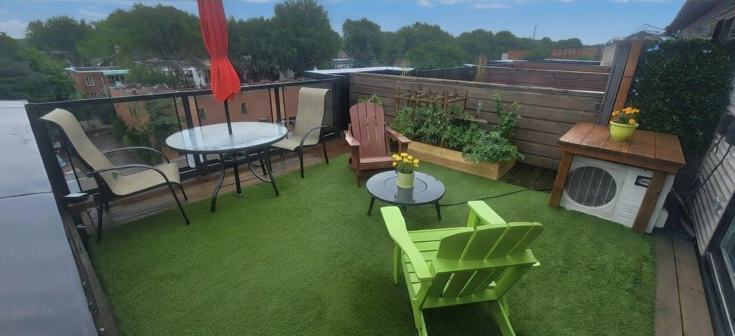 









10212


Rue Lajeunesse

, 305,
Montréal (Ahuntsic-Cartierville),




QC
H3L2E2

