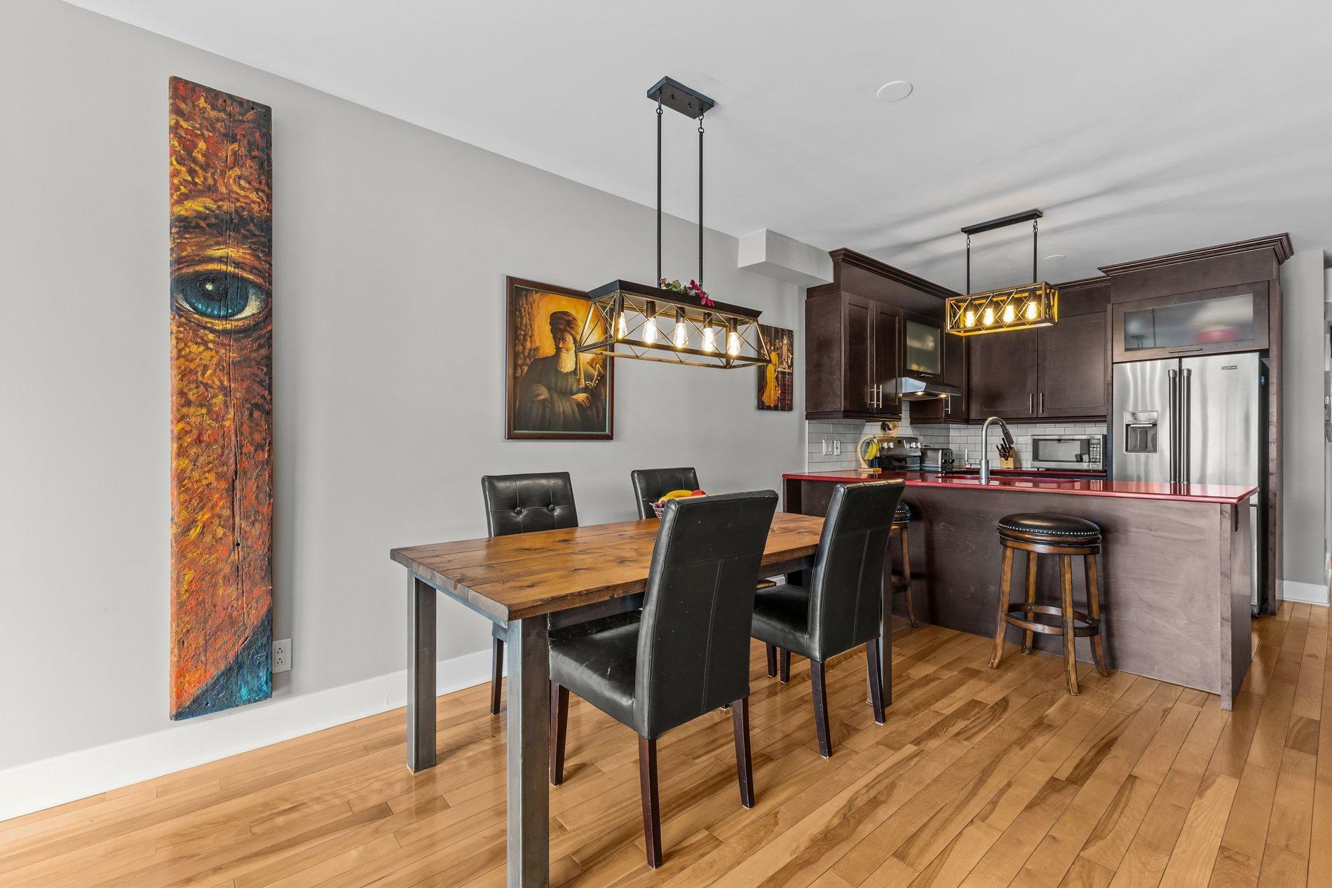 









10212


Rue Lajeunesse

, 305,
Montréal (Ahuntsic-Cartierville),




QC
H3L2E2

