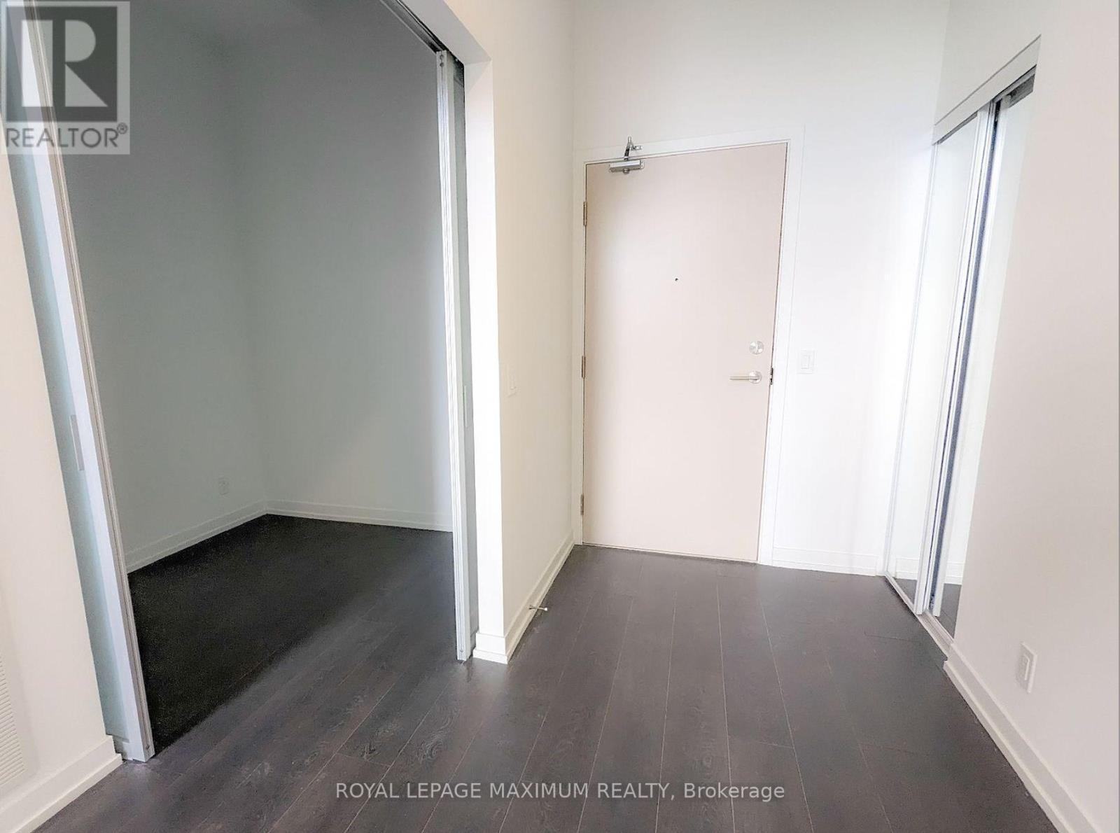 












201 - 2020 BATHURST STREET

,
Toronto,




Ontario
M5P0A6

