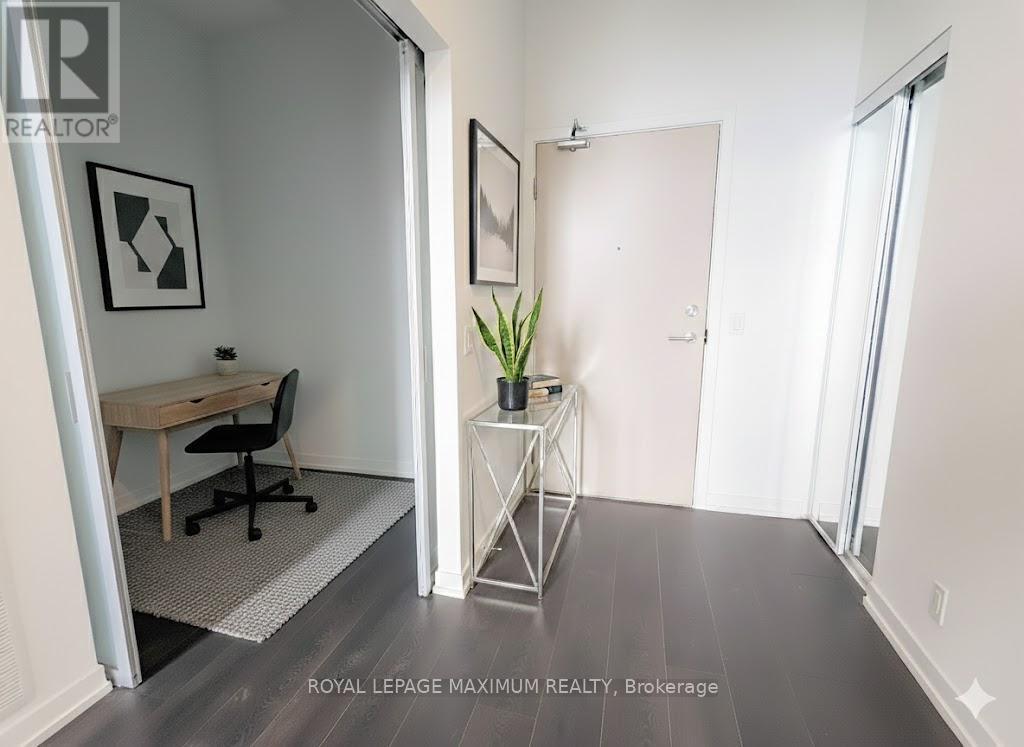 












201 - 2020 BATHURST STREET

,
Toronto,




Ontario
M5P0A6

