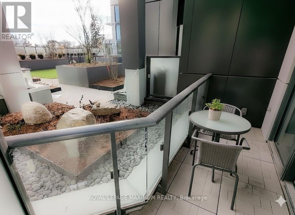 












201 - 2020 BATHURST STREET

,
Toronto,




Ontario
M5P0A6

