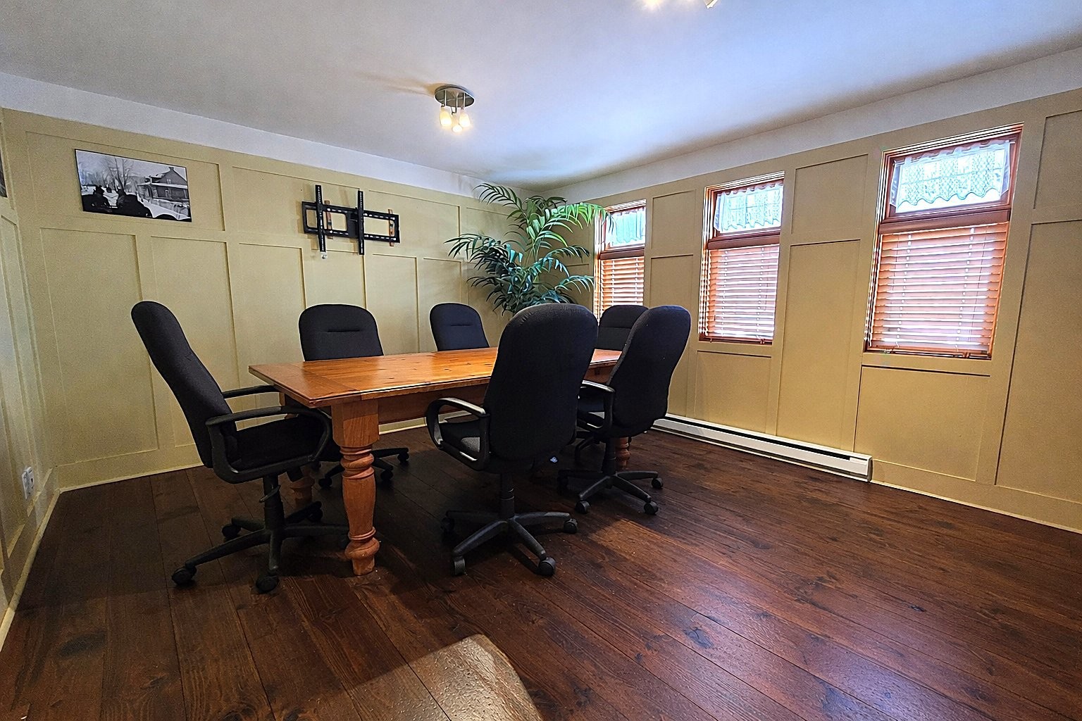 









174

 - 176


Boul. Ste-Rose

,
Laval (Sainte-Rose),




QC
H7L1L4

