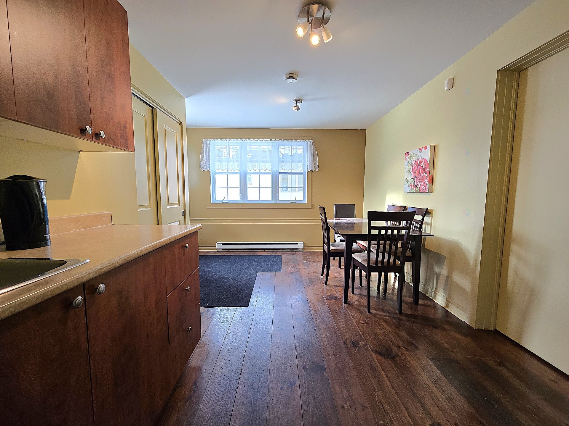 









174

 - 176


Boul. Ste-Rose

,
Laval (Sainte-Rose),




QC
H7L1L4

