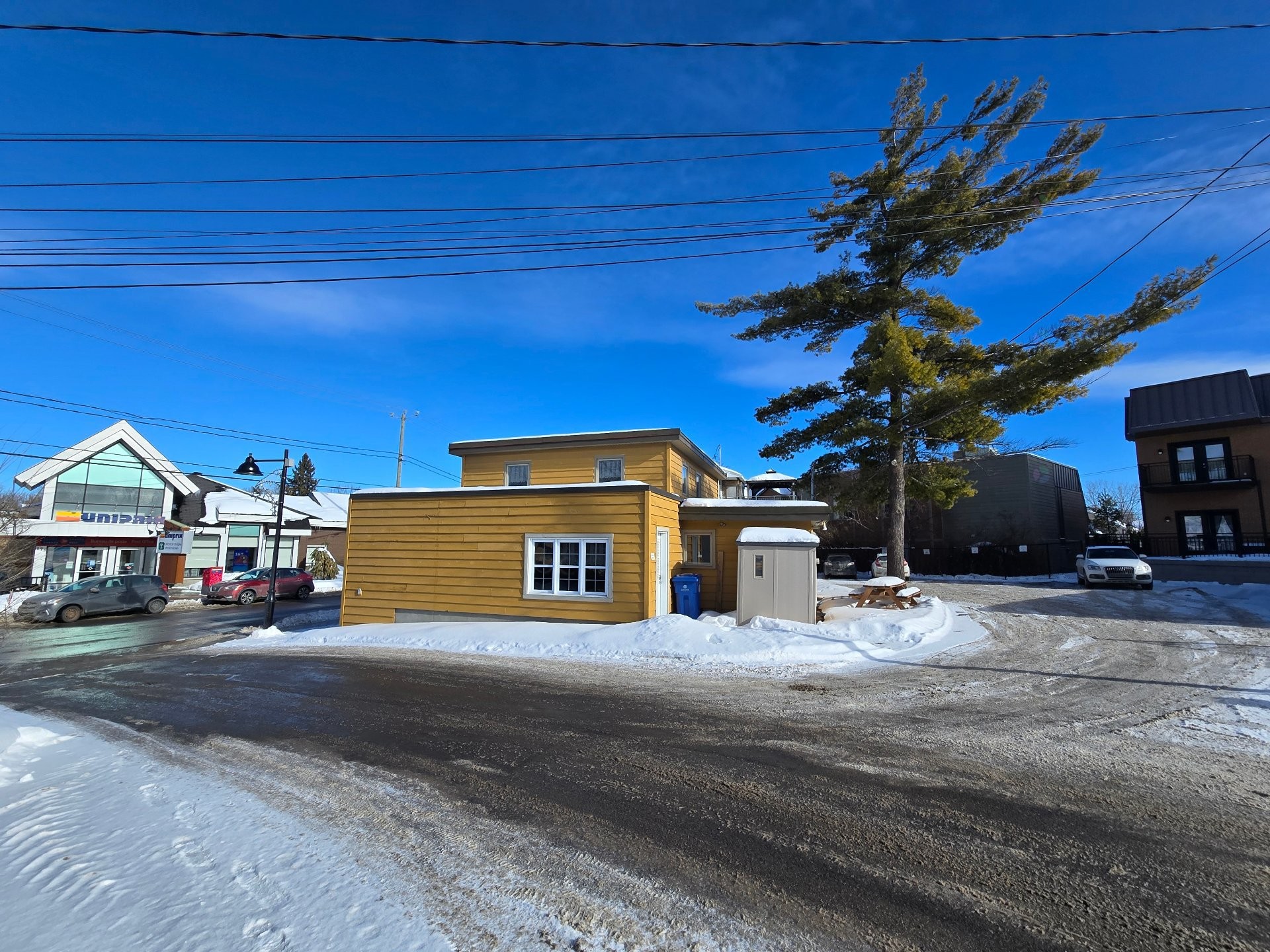 









174

 - 176


Boul. Ste-Rose

,
Laval (Sainte-Rose),




QC
H7L1L4

