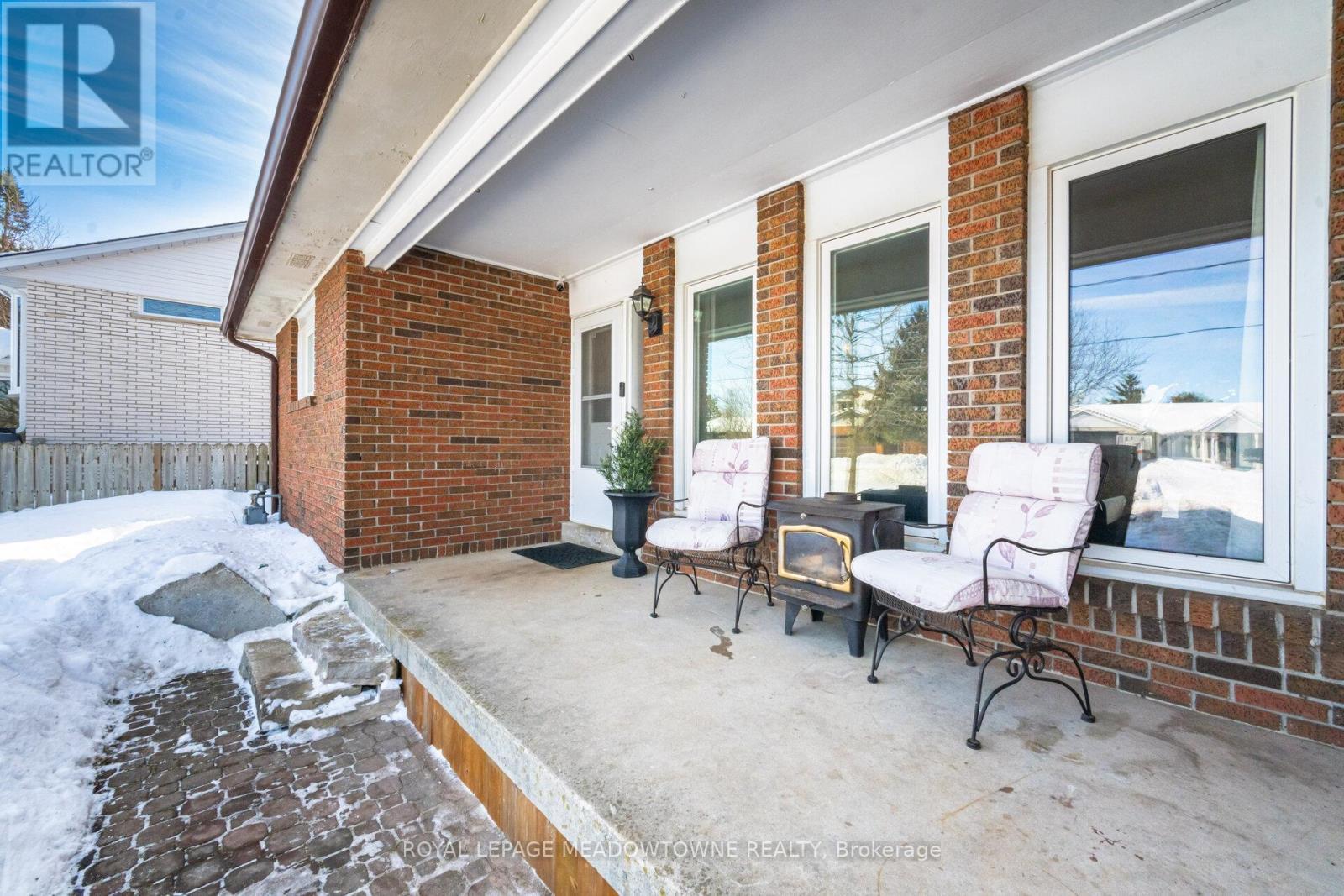 












245 QUEEN STREET

,
Guelph/Eramosa,




Ontario
N0B2K0

