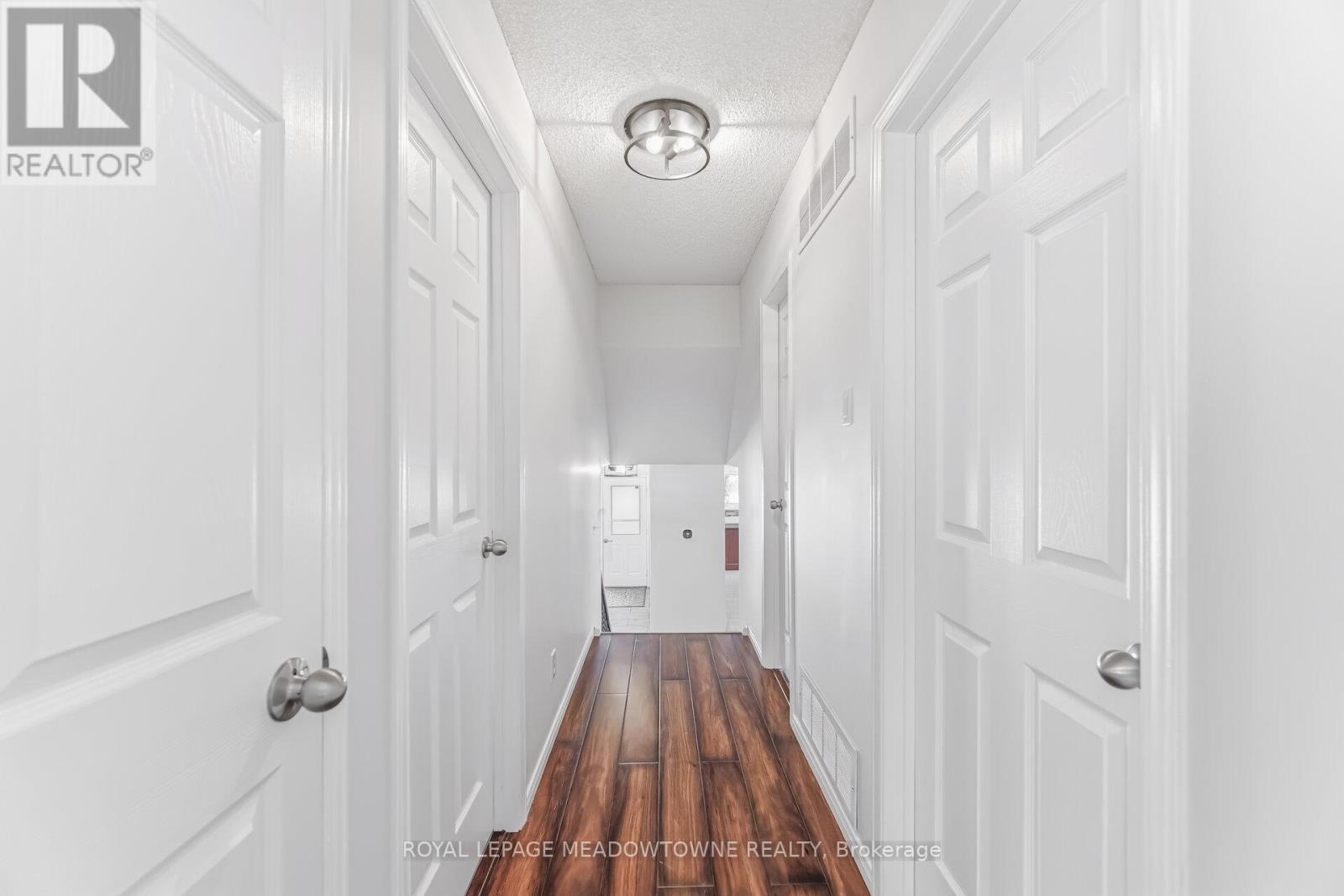 












245 QUEEN STREET

,
Guelph/Eramosa,




Ontario
N0B2K0

