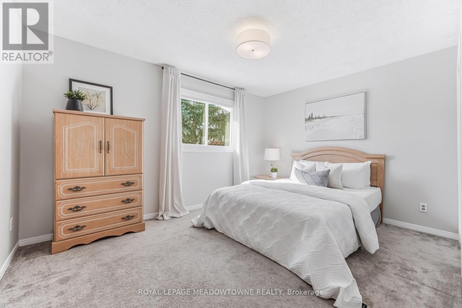 












245 QUEEN STREET

,
Guelph/Eramosa,




Ontario
N0B2K0

