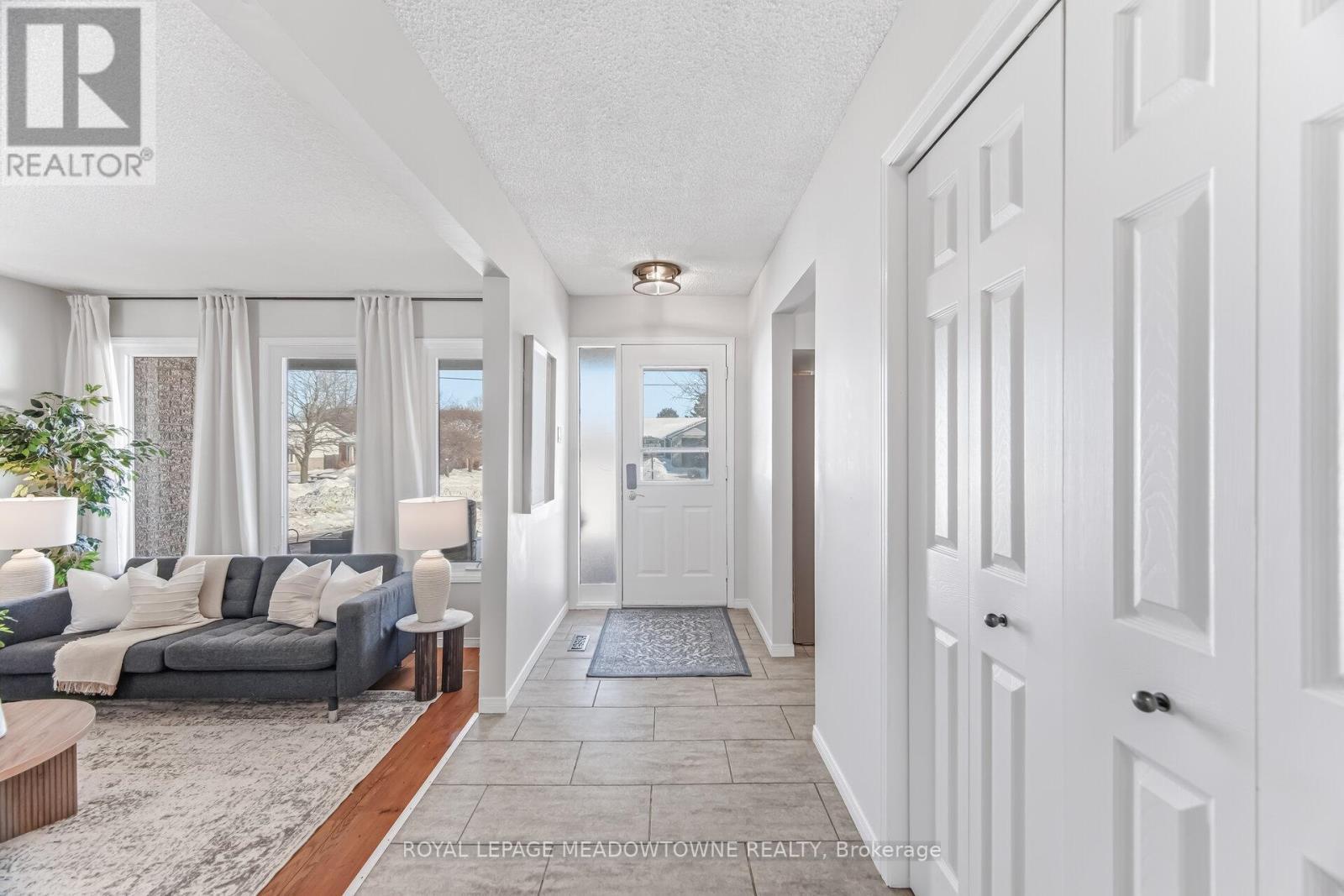 












245 QUEEN STREET

,
Guelph/Eramosa,




Ontario
N0B2K0

