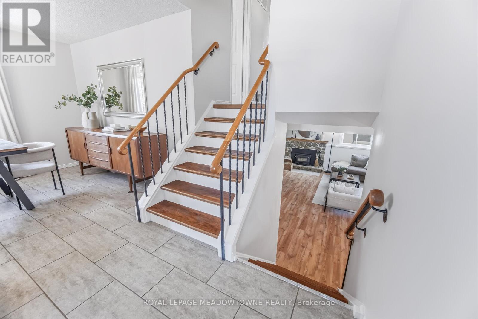 












245 QUEEN STREET

,
Guelph/Eramosa,




Ontario
N0B2K0

