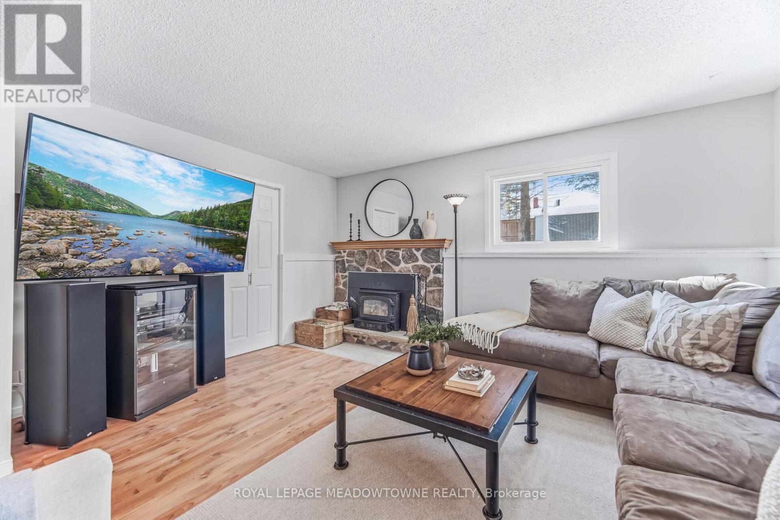 












245 QUEEN STREET

,
Guelph/Eramosa,




Ontario
N0B2K0

