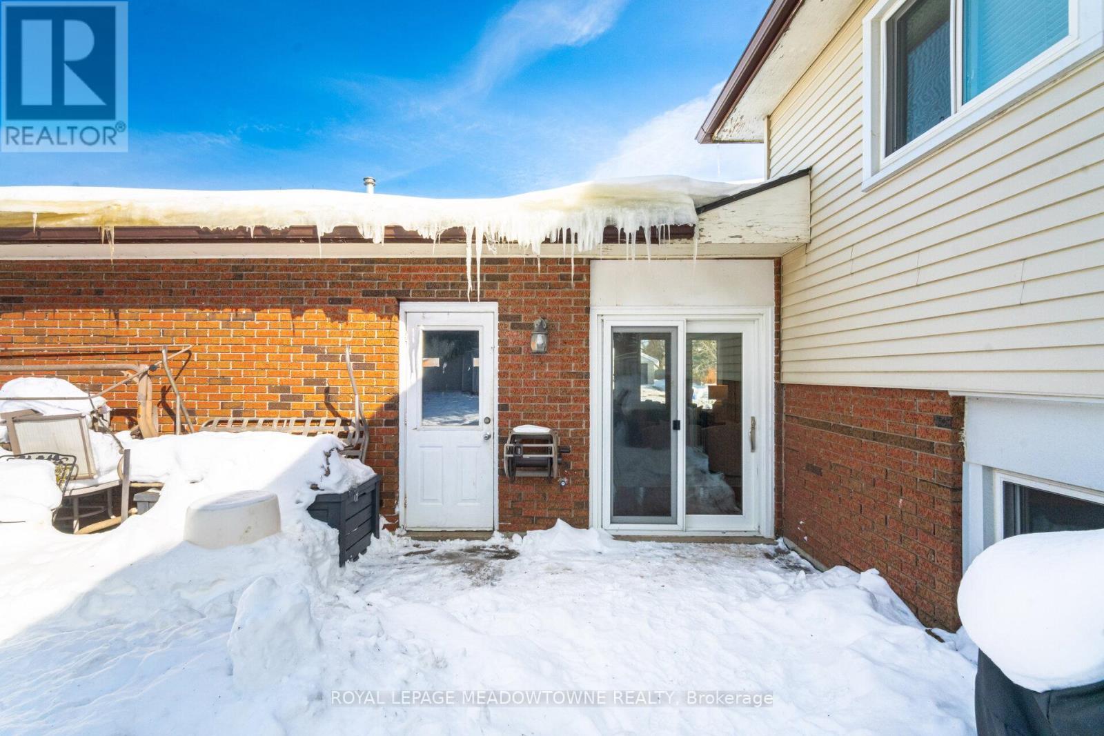 












245 QUEEN STREET

,
Guelph/Eramosa,




Ontario
N0B2K0

