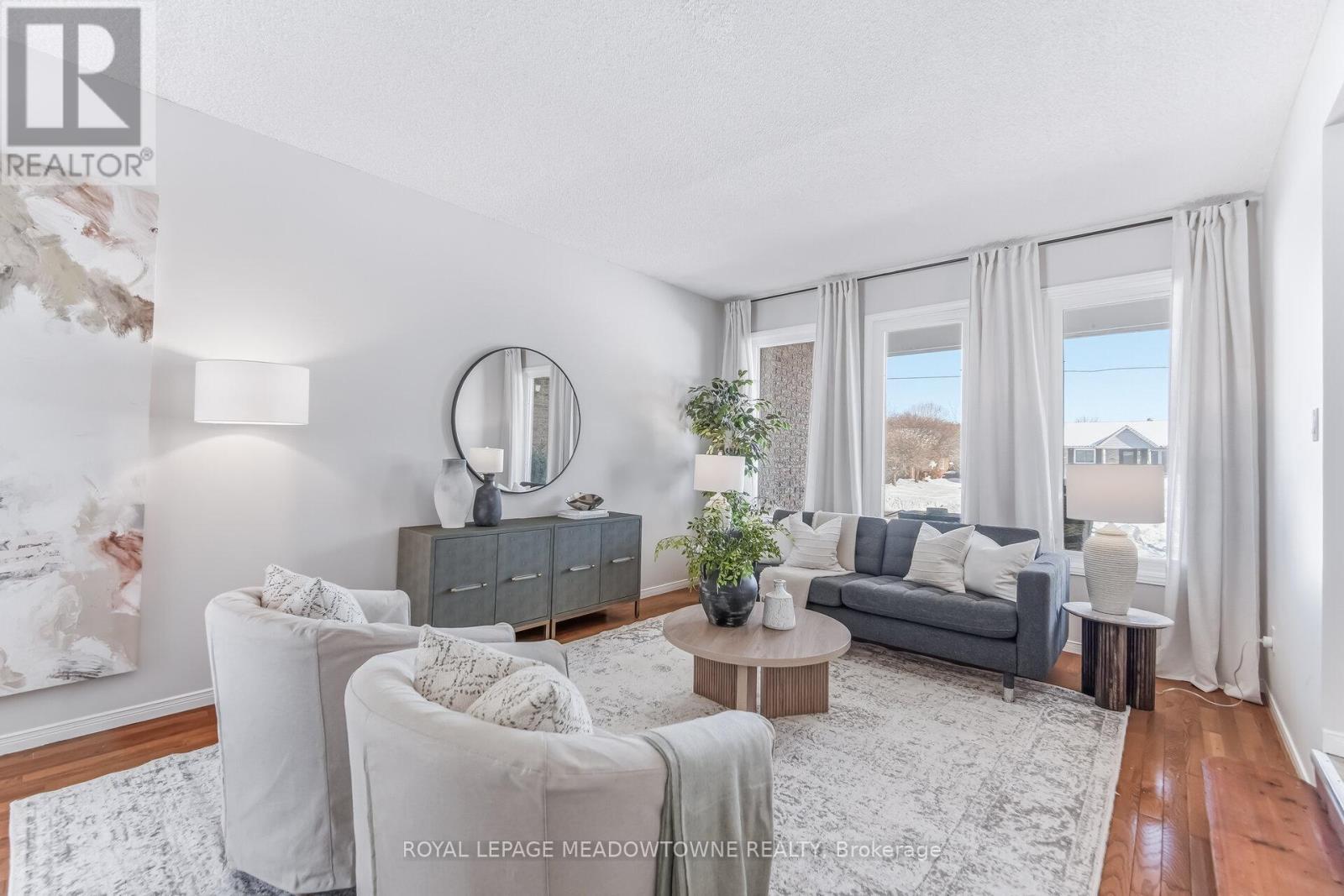 












245 QUEEN STREET

,
Guelph/Eramosa,




Ontario
N0B2K0

