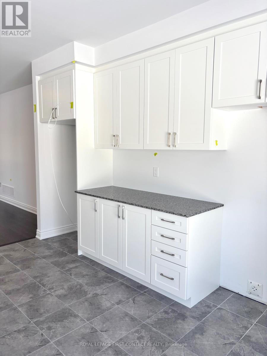 












6 MISTY RIDGE ROAD

,
Wasaga Beach,




Ontario
L9Z0R8

