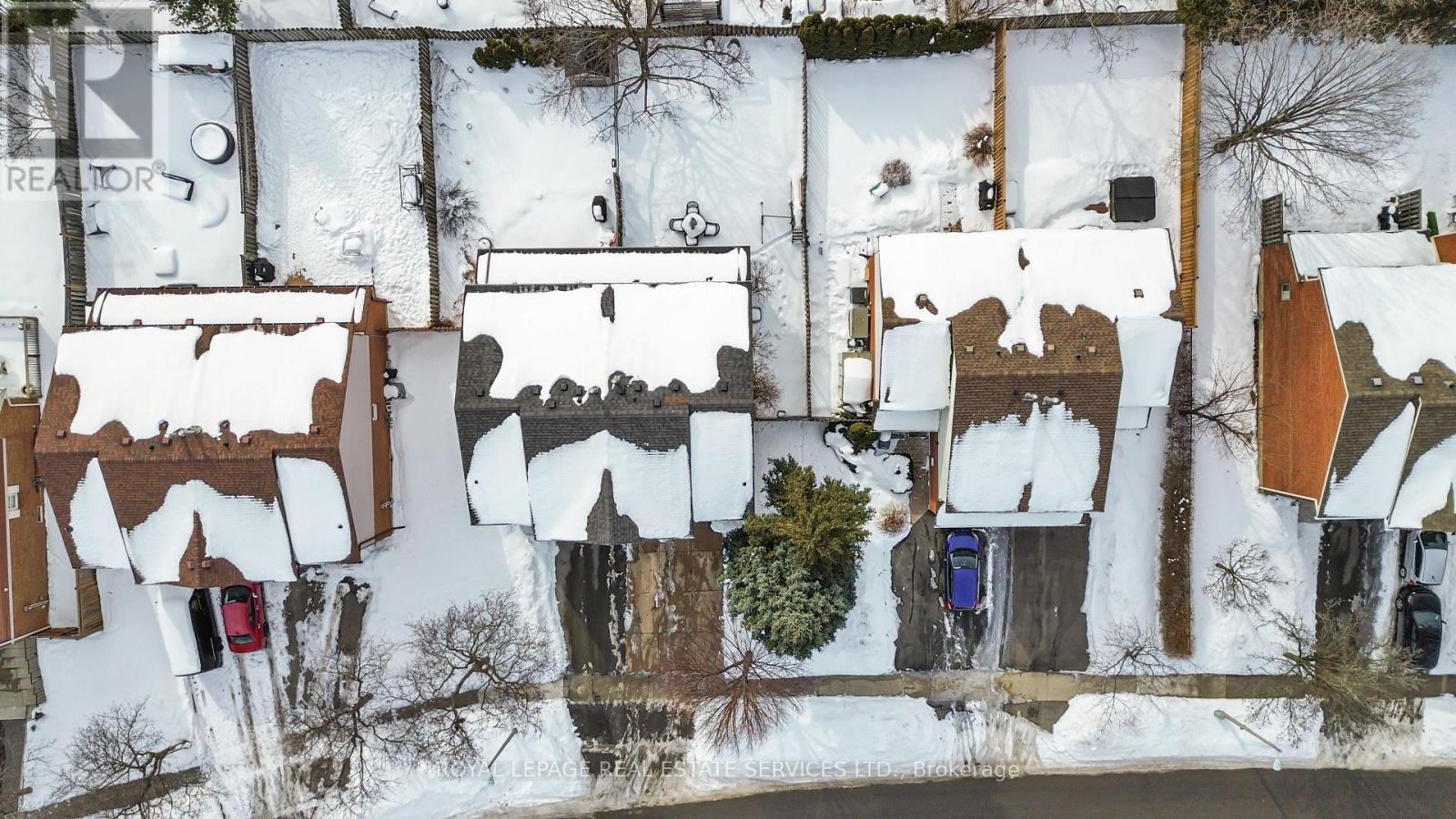 












284 RIMMINGTON DRIVE

,
Oakville,




Ontario
L6H3N5

