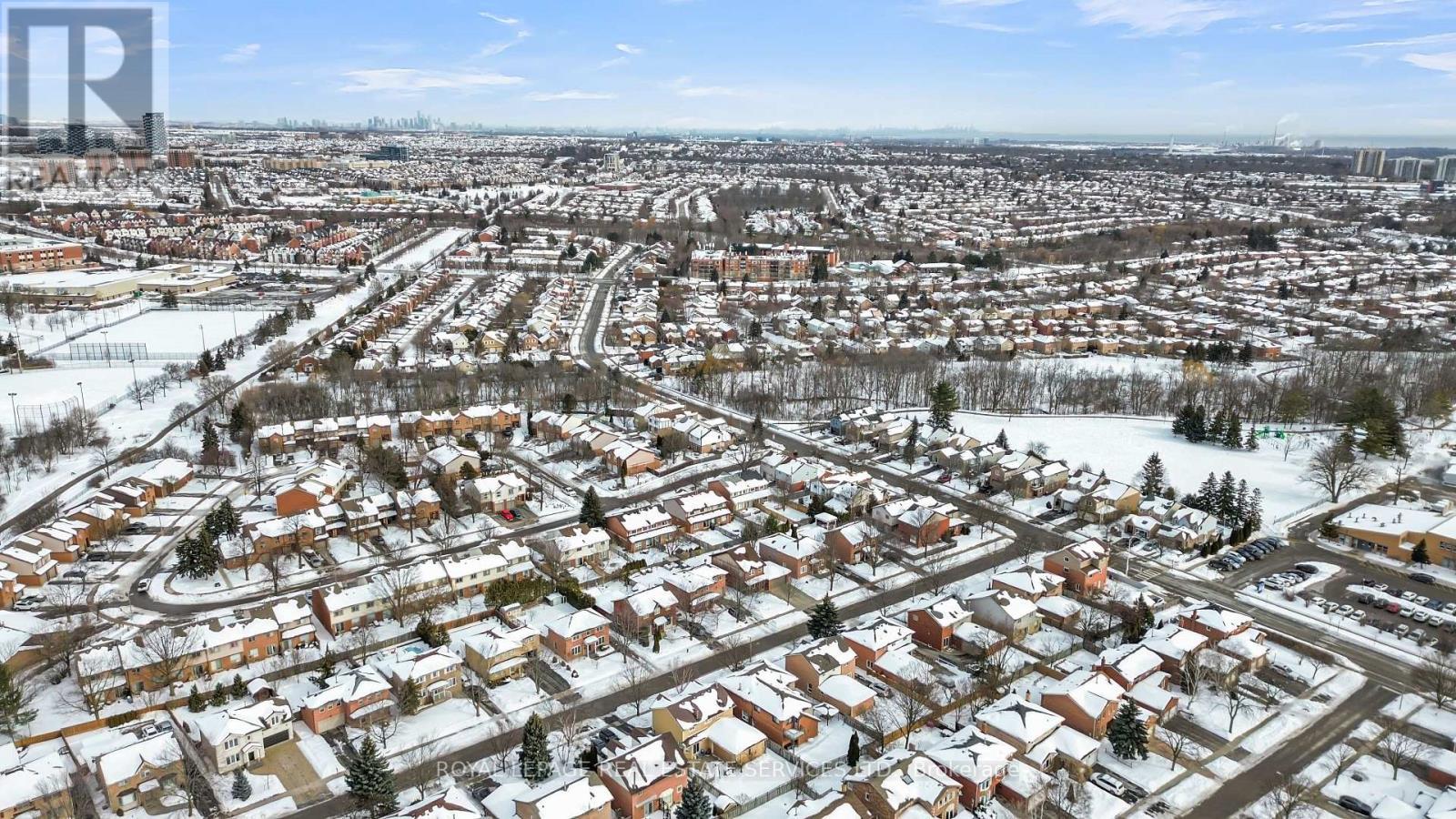 












284 RIMMINGTON DRIVE

,
Oakville,




Ontario
L6H3N5

