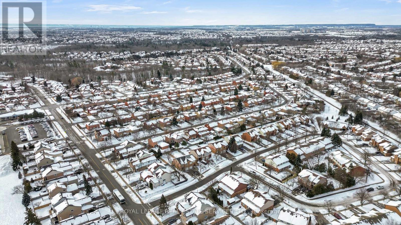 












284 RIMMINGTON DRIVE

,
Oakville,




Ontario
L6H3N5

