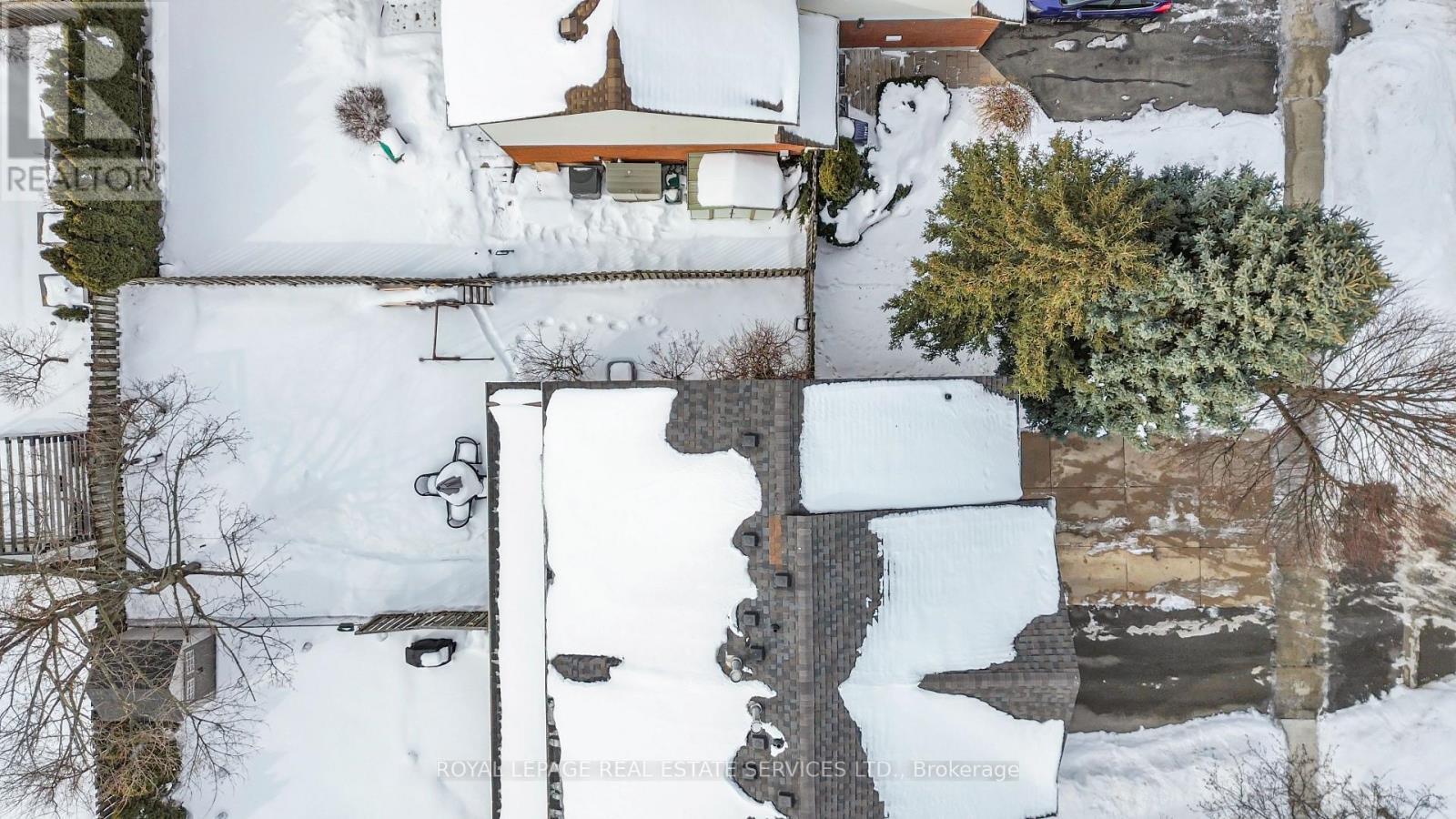 












284 RIMMINGTON DRIVE

,
Oakville,




Ontario
L6H3N5

