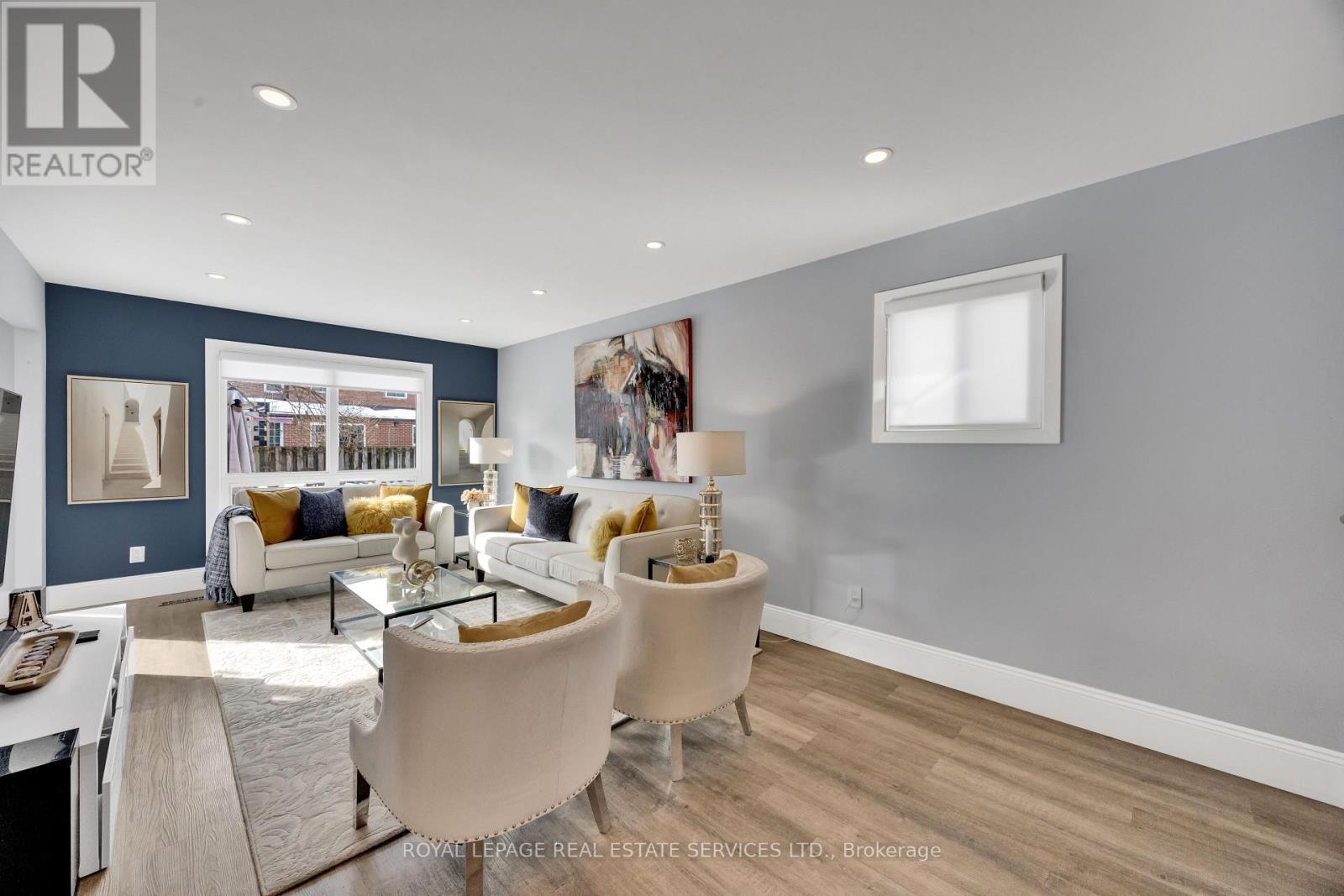 












284 RIMMINGTON DRIVE

,
Oakville,




Ontario
L6H3N5

