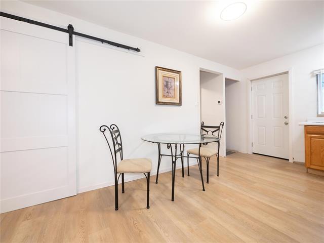 









453


Aberdeen

AVE,
Winnipeg,




MB
R2W 1V8

