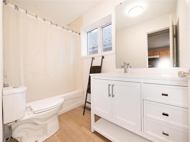 









453


Aberdeen

AVE,
Winnipeg,




MB
R2W 1V8

