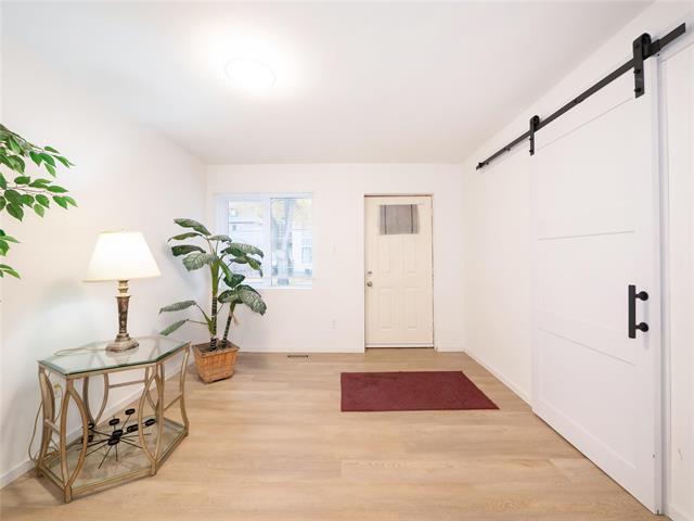 









453


Aberdeen

AVE,
Winnipeg,




MB
R2W 1V8

