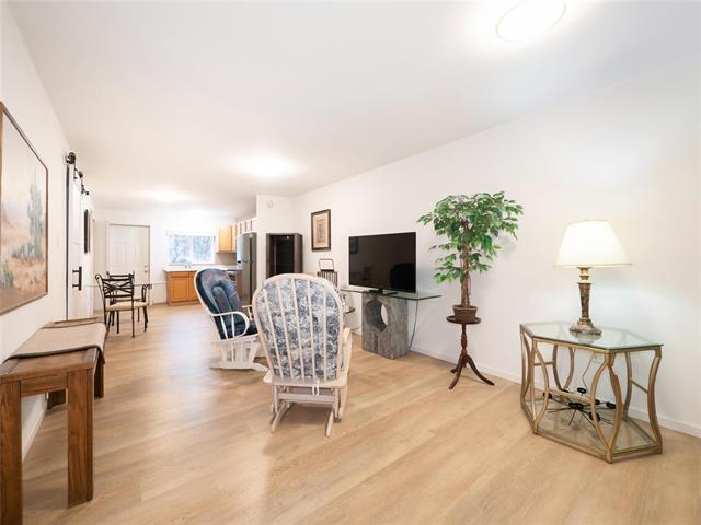 









453


Aberdeen

AVE,
Winnipeg,




MB
R2W 1V8

