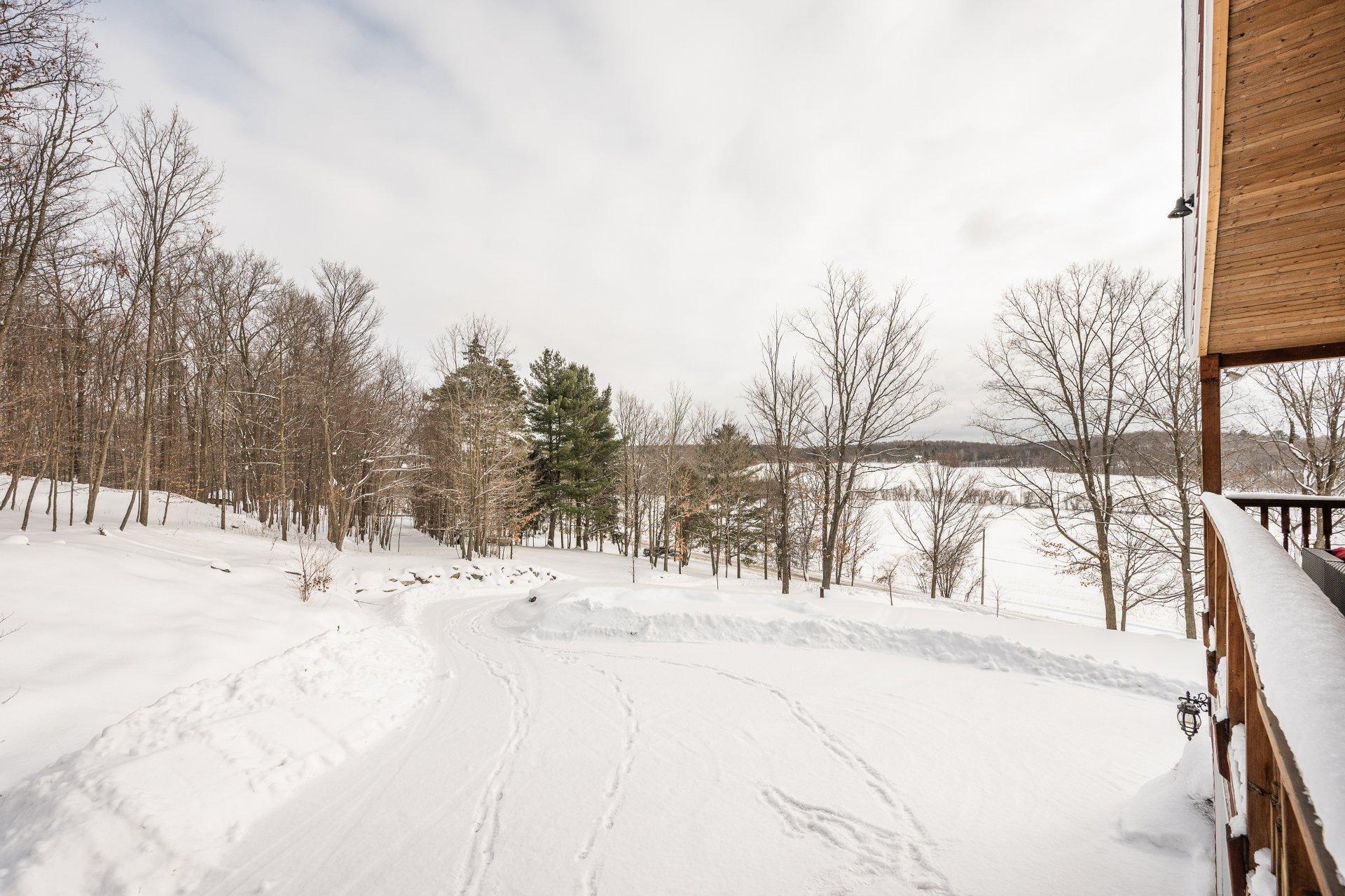 









975


Rg St-Henri

,
Saint-Armand,




QC
J0J1T0

