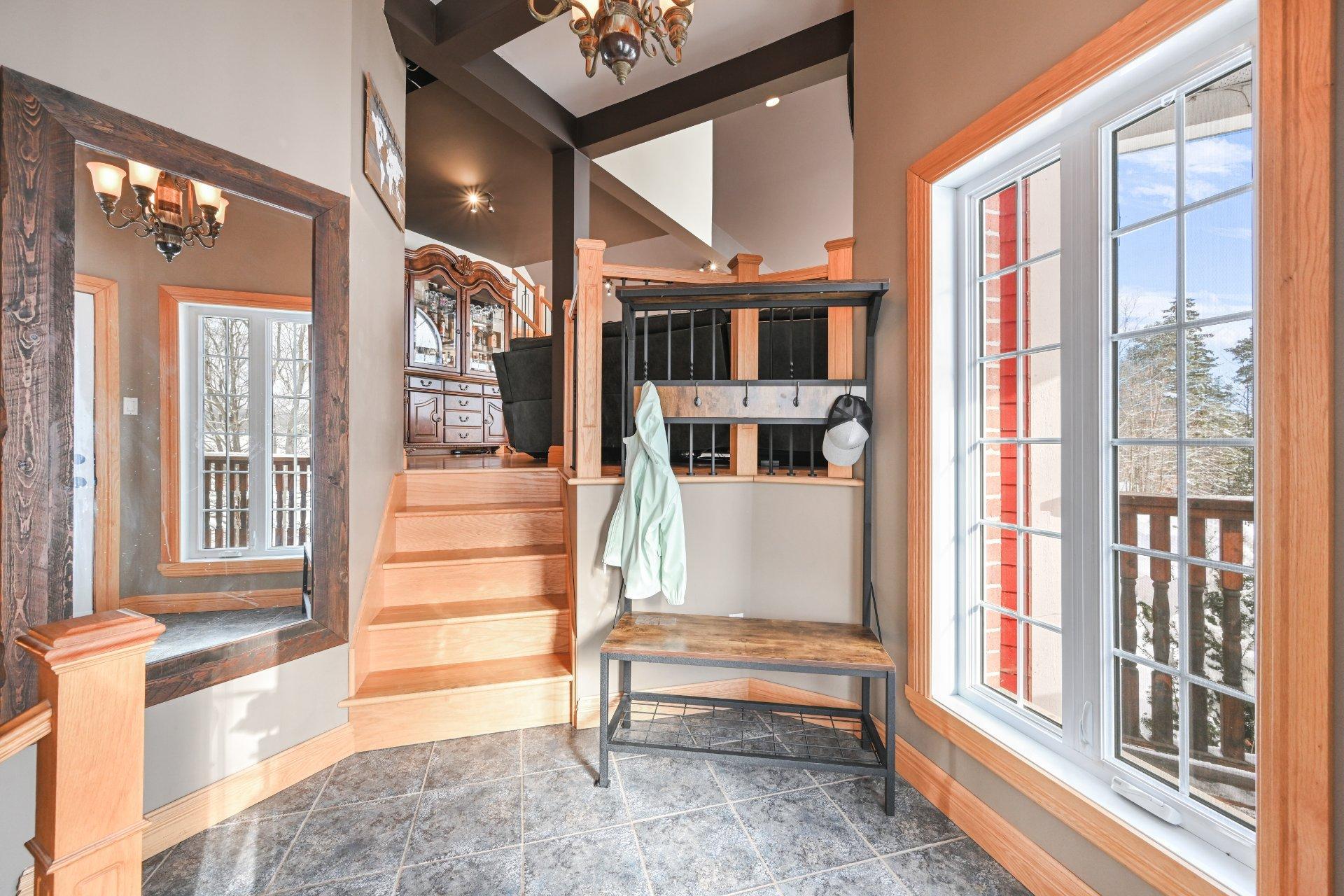 









975


Rg St-Henri

,
Saint-Armand,




QC
J0J1T0

