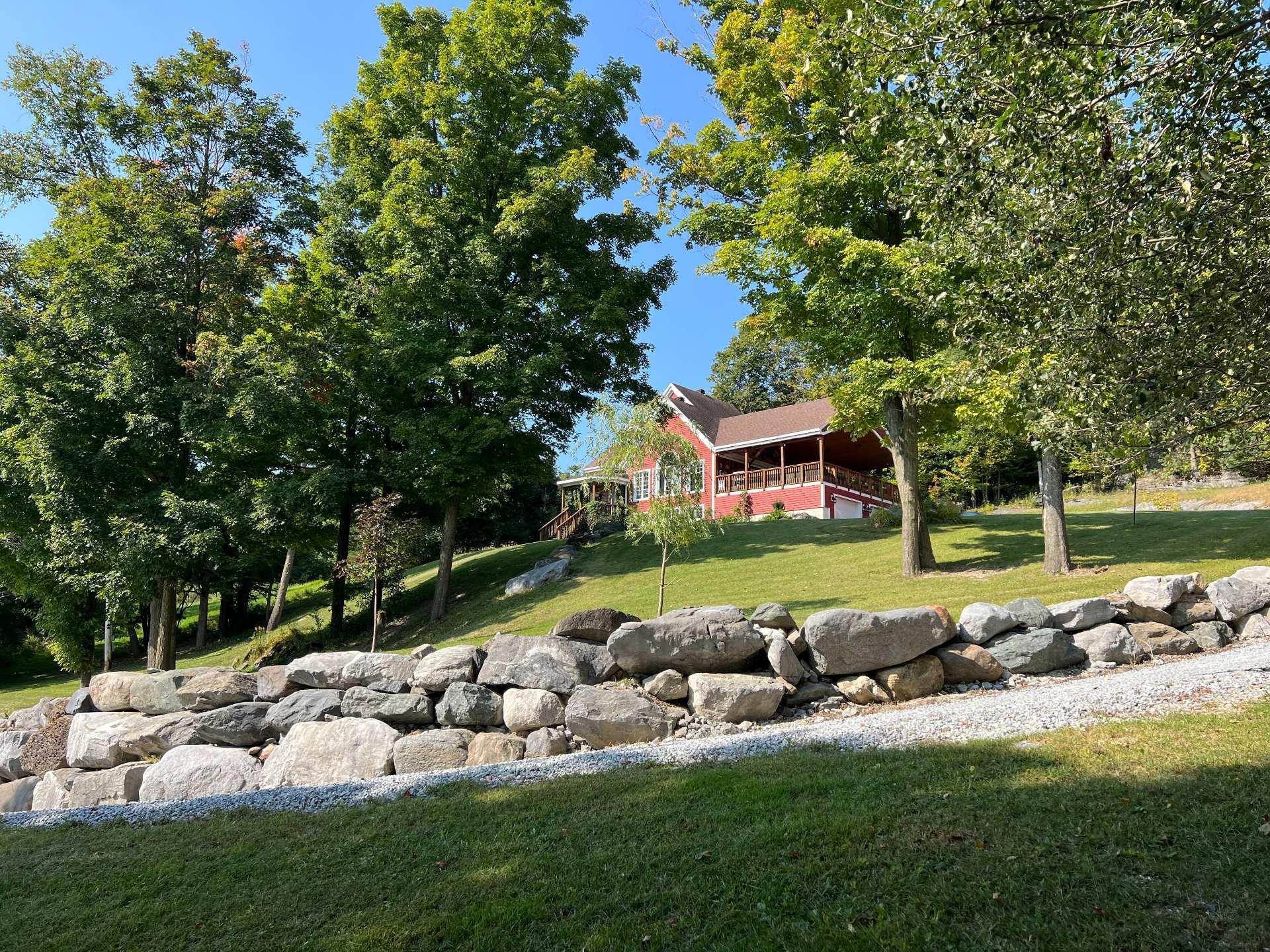 









975


Rg St-Henri

,
Saint-Armand,




QC
J0J1T0

