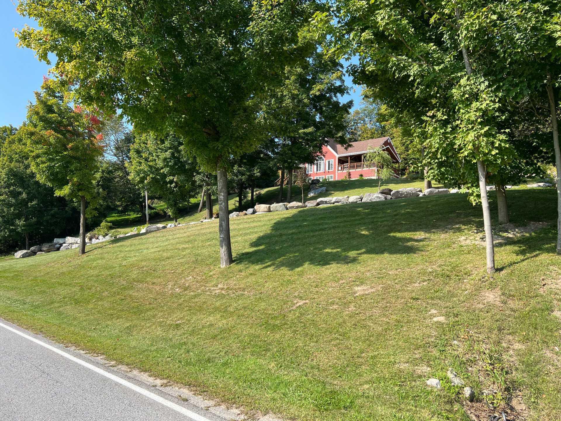 









975


Rg St-Henri

,
Saint-Armand,




QC
J0J1T0

