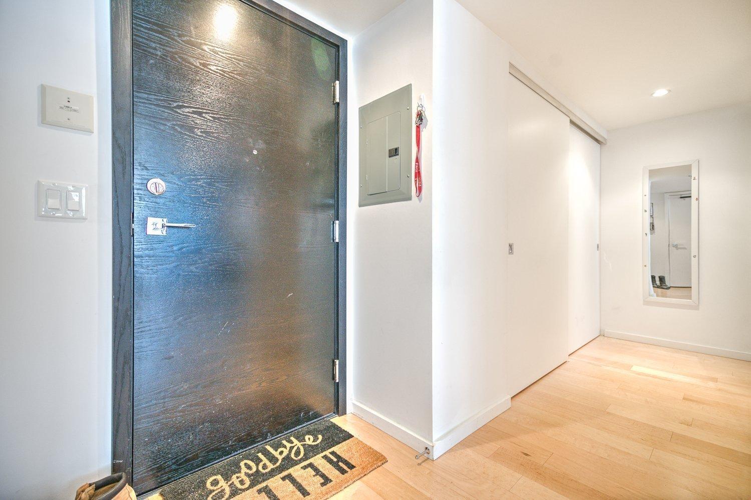 









350


Boul. De Maisonneuve O.

, 415,
Montréal (Ville-Marie),




QC
H3A0B4

