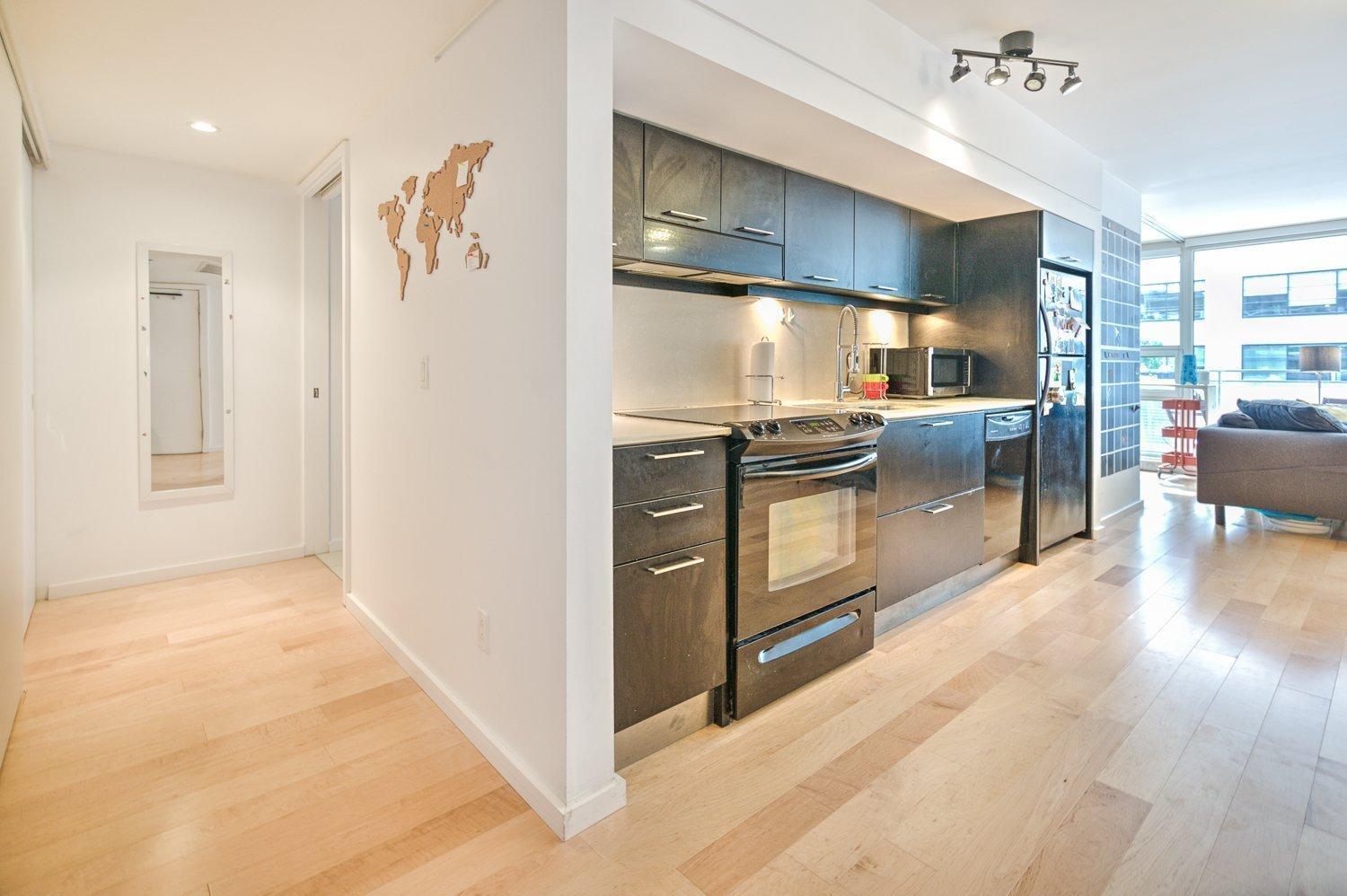 









350


Boul. De Maisonneuve O.

, 415,
Montréal (Ville-Marie),




QC
H3A0B4

