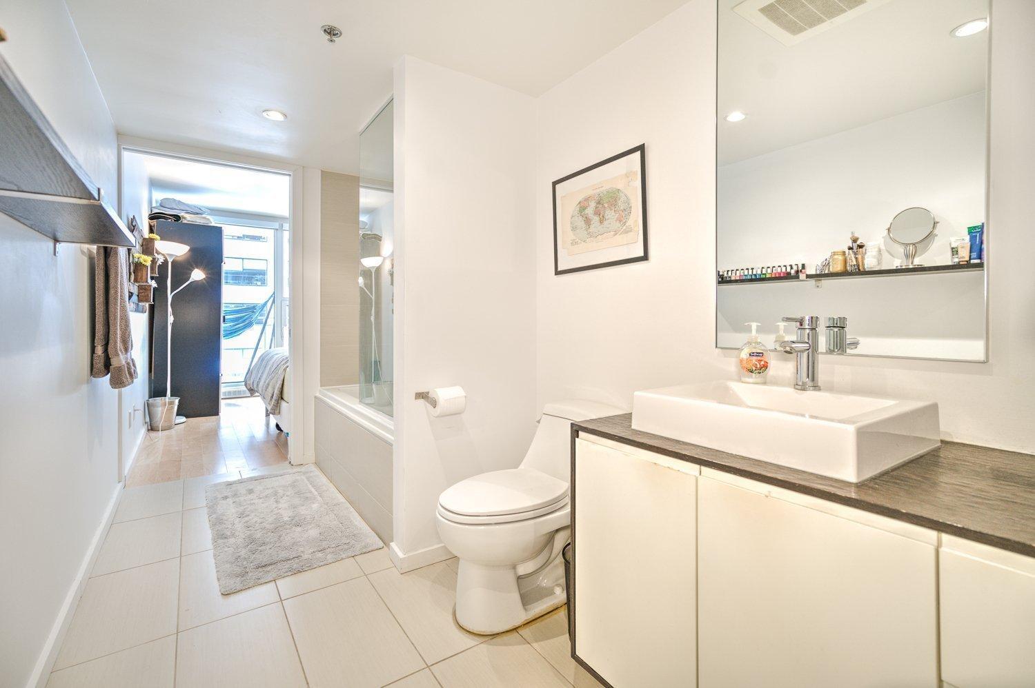 









350


Boul. De Maisonneuve O.

, 415,
Montréal (Ville-Marie),




QC
H3A0B4

