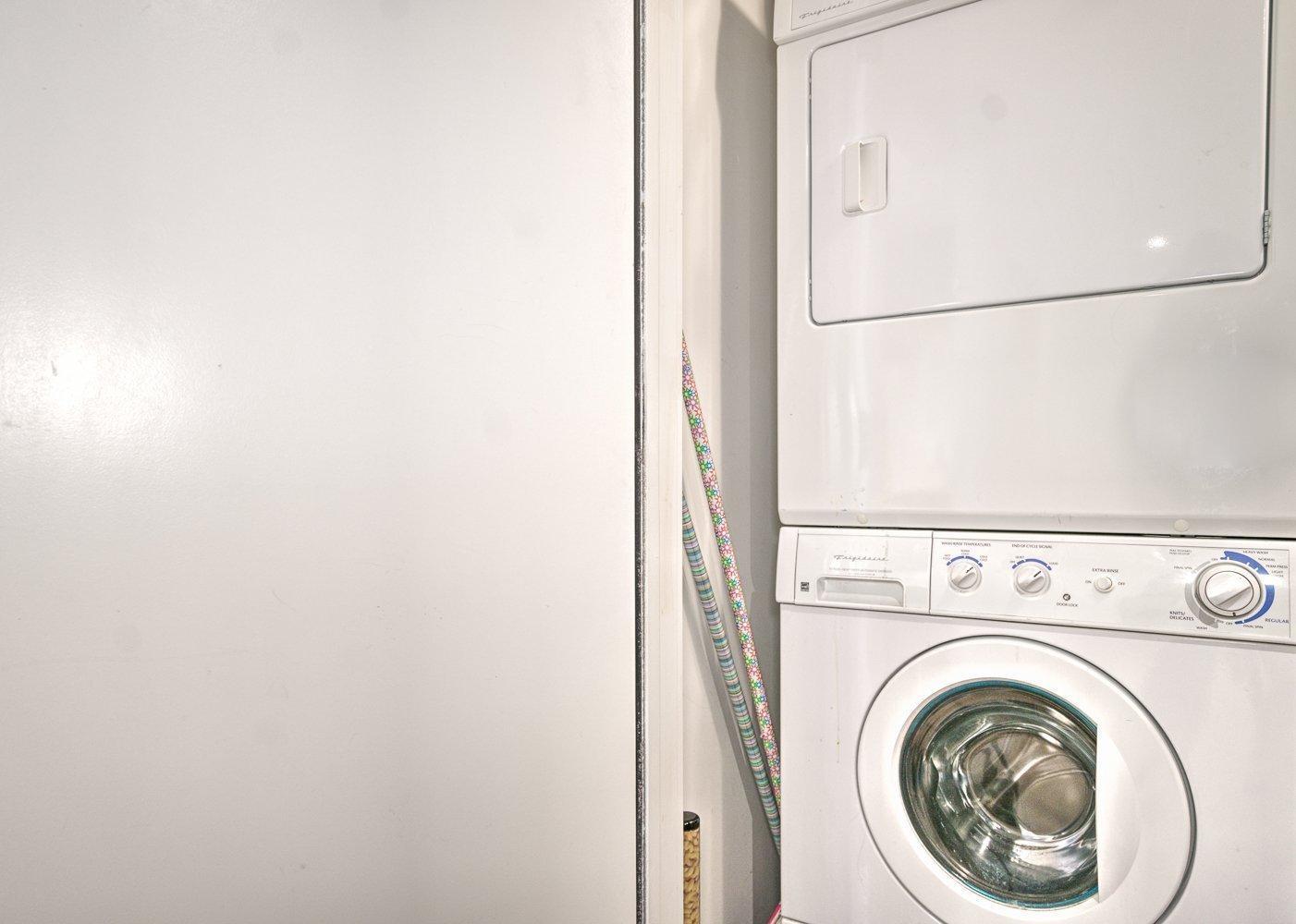 









350


Boul. De Maisonneuve O.

, 415,
Montréal (Ville-Marie),




QC
H3A0B4

