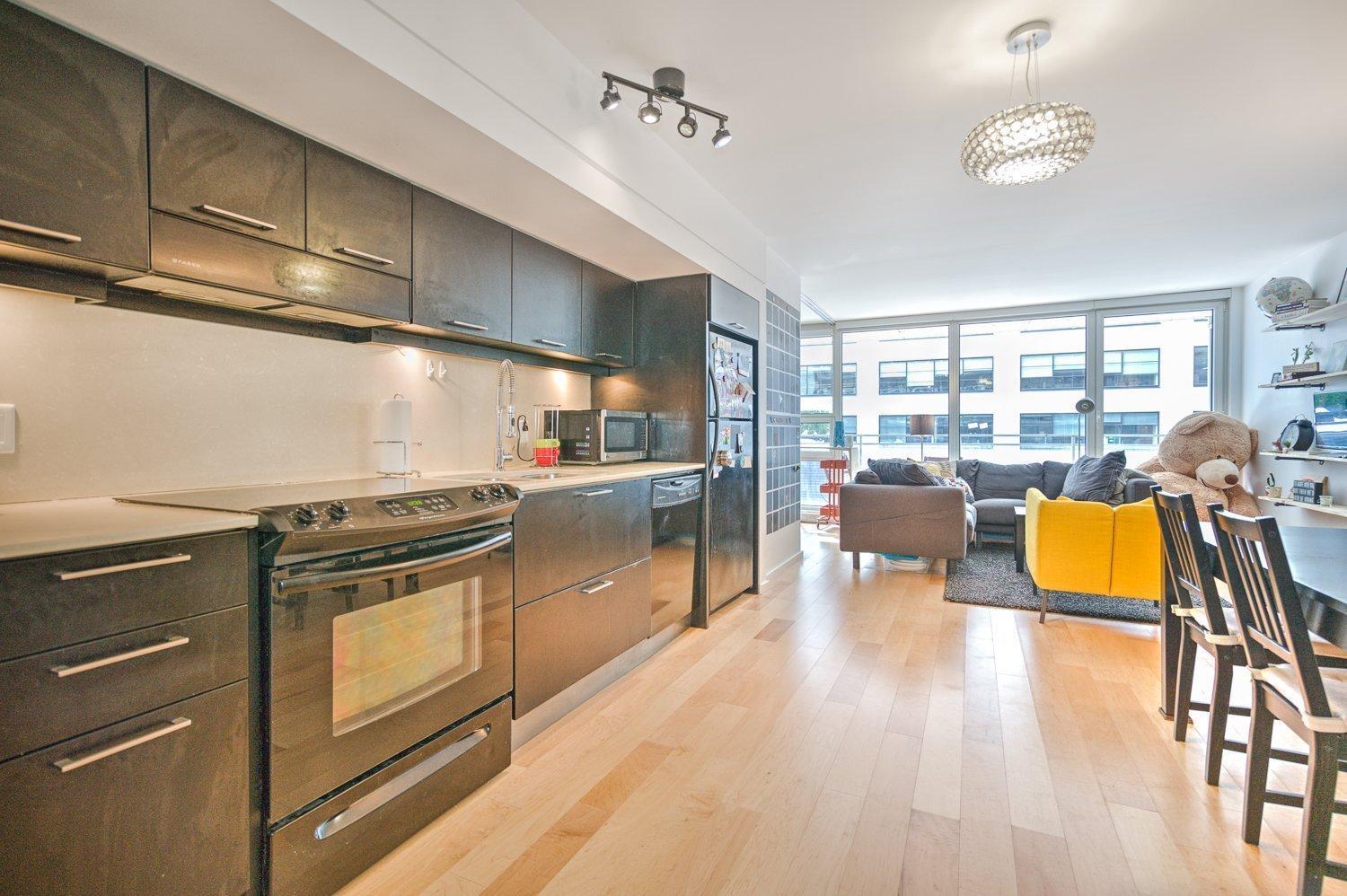 









350


Boul. De Maisonneuve O.

, 415,
Montréal (Ville-Marie),




QC
H3A0B4

