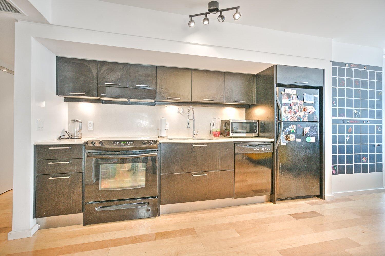 









350


Boul. De Maisonneuve O.

, 415,
Montréal (Ville-Marie),




QC
H3A0B4

