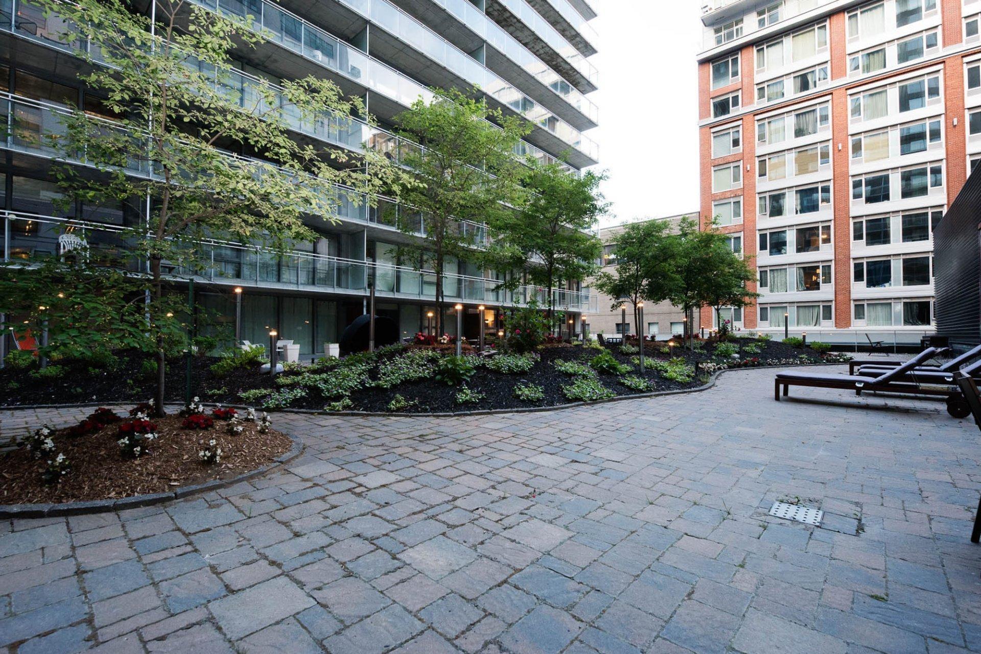 









350


Boul. De Maisonneuve O.

, 410,
Montréal (Ville-Marie),




QC
H3A0B4

