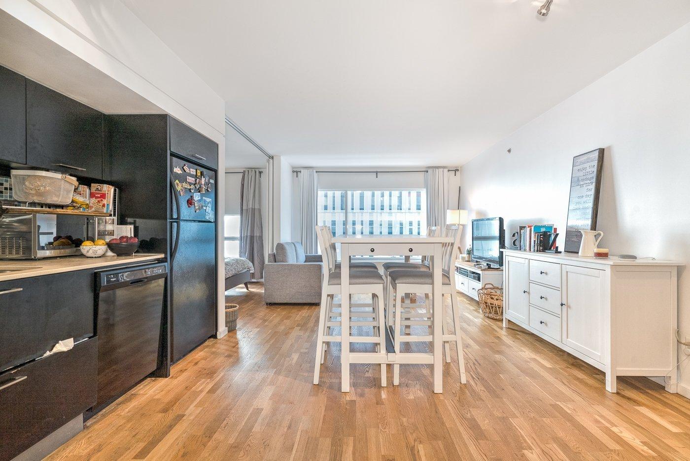 









350


Boul. De Maisonneuve O.

, 410,
Montréal (Ville-Marie),




QC
H3A0B4

