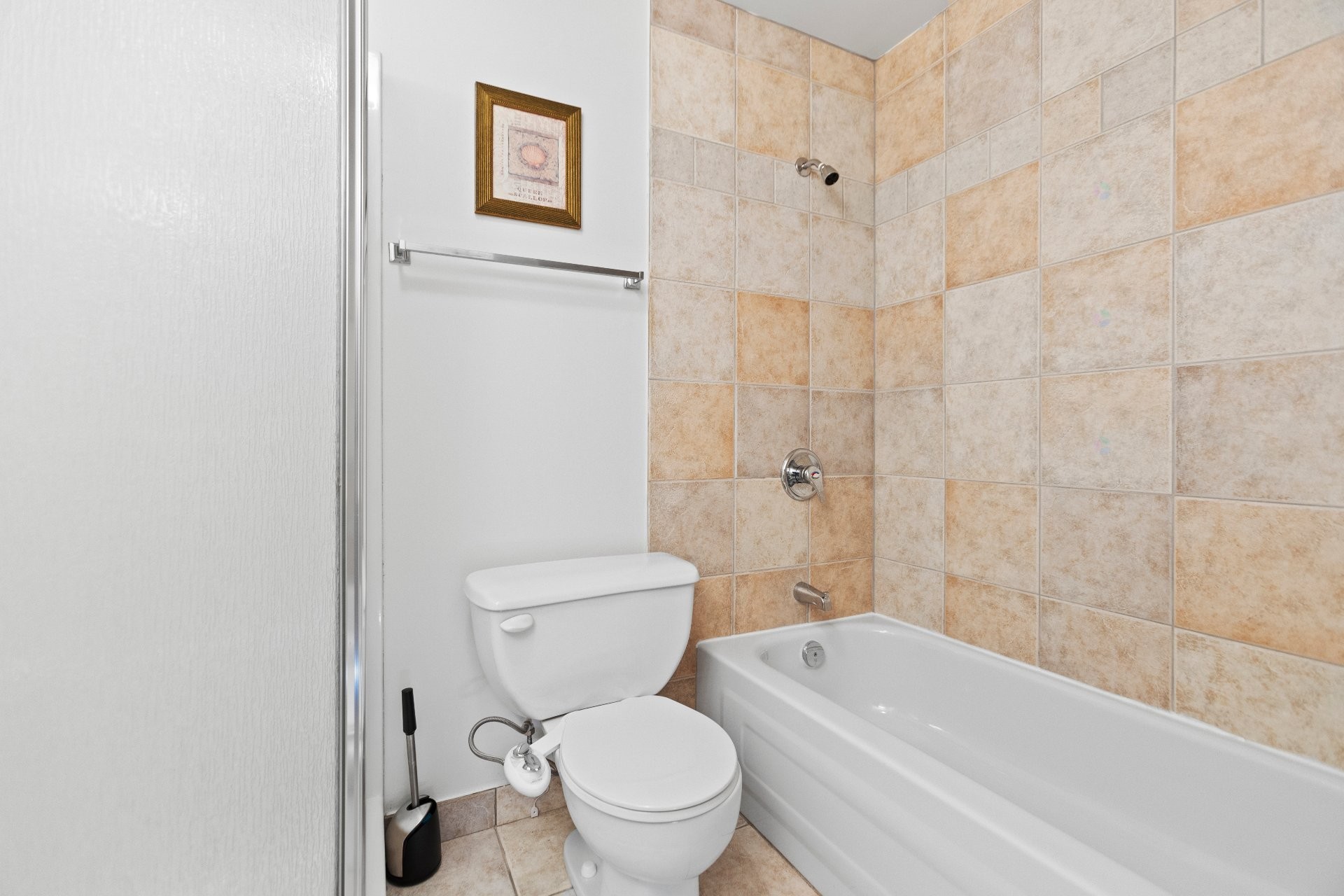 









18


Ch. du Bord-du-Lac-Lakeshore

, 717,
Pointe-Claire,




QC
H9S5X9

