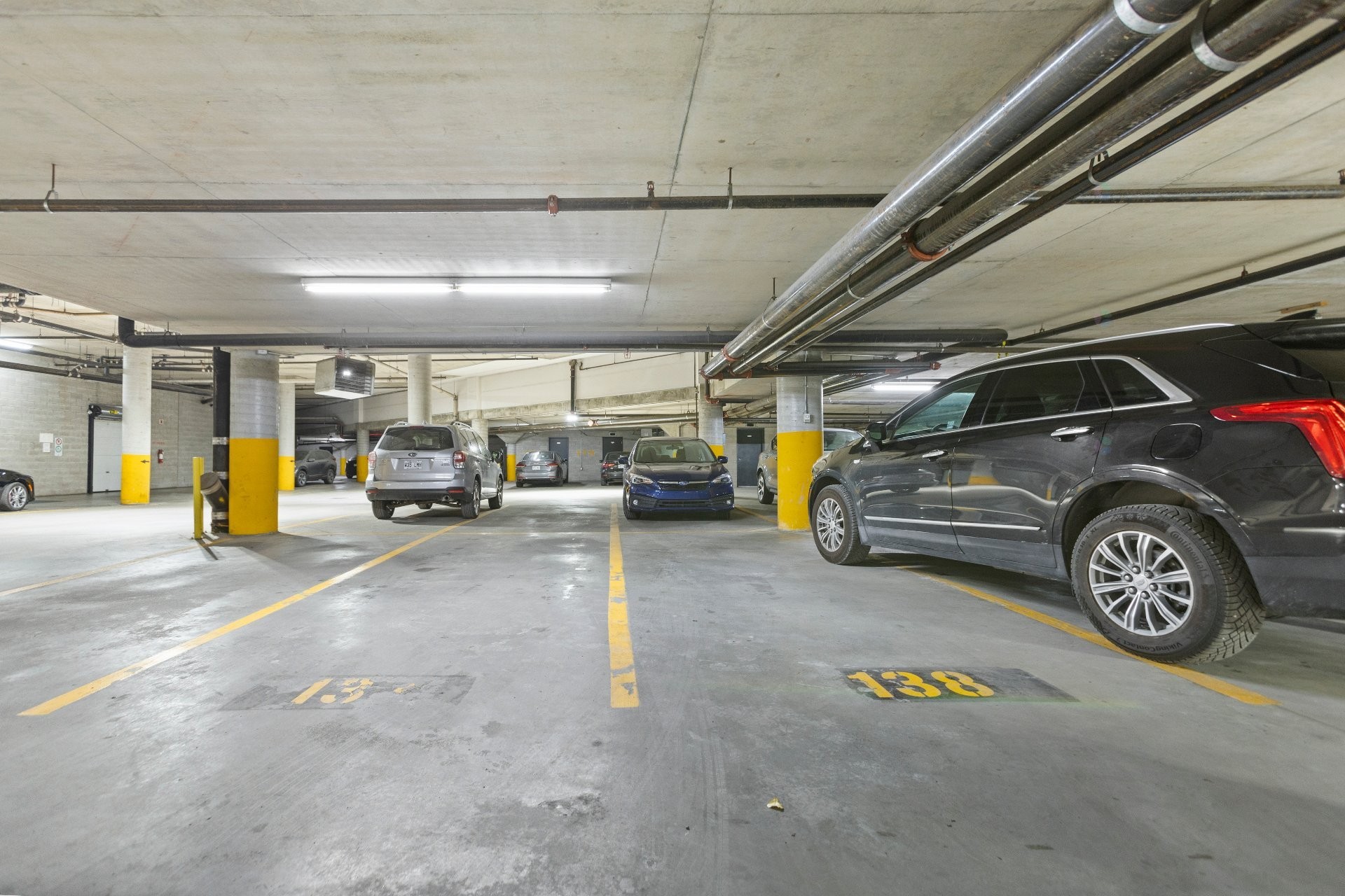 









18


Ch. du Bord-du-Lac-Lakeshore

, 717,
Pointe-Claire,




QC
H9S5X9

