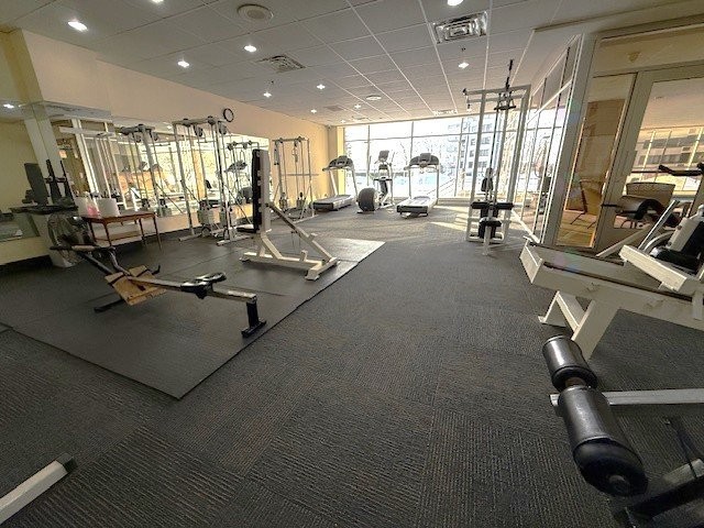 









18


Ch. du Bord-du-Lac-Lakeshore

, 717,
Pointe-Claire,




QC
H9S5X9

