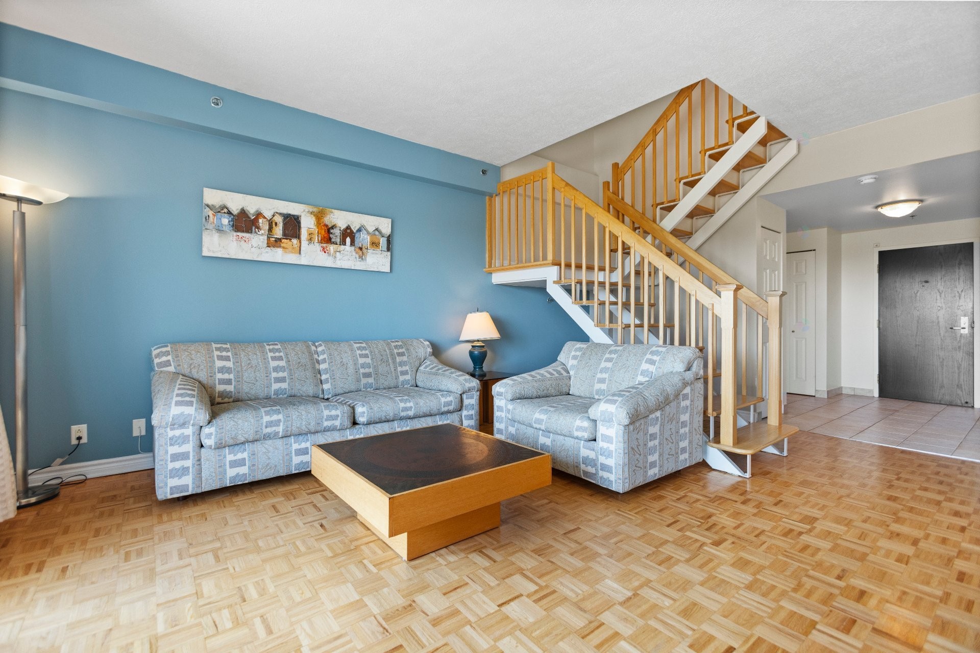 









18


Ch. du Bord-du-Lac-Lakeshore

, 717,
Pointe-Claire,




QC
H9S5X9

