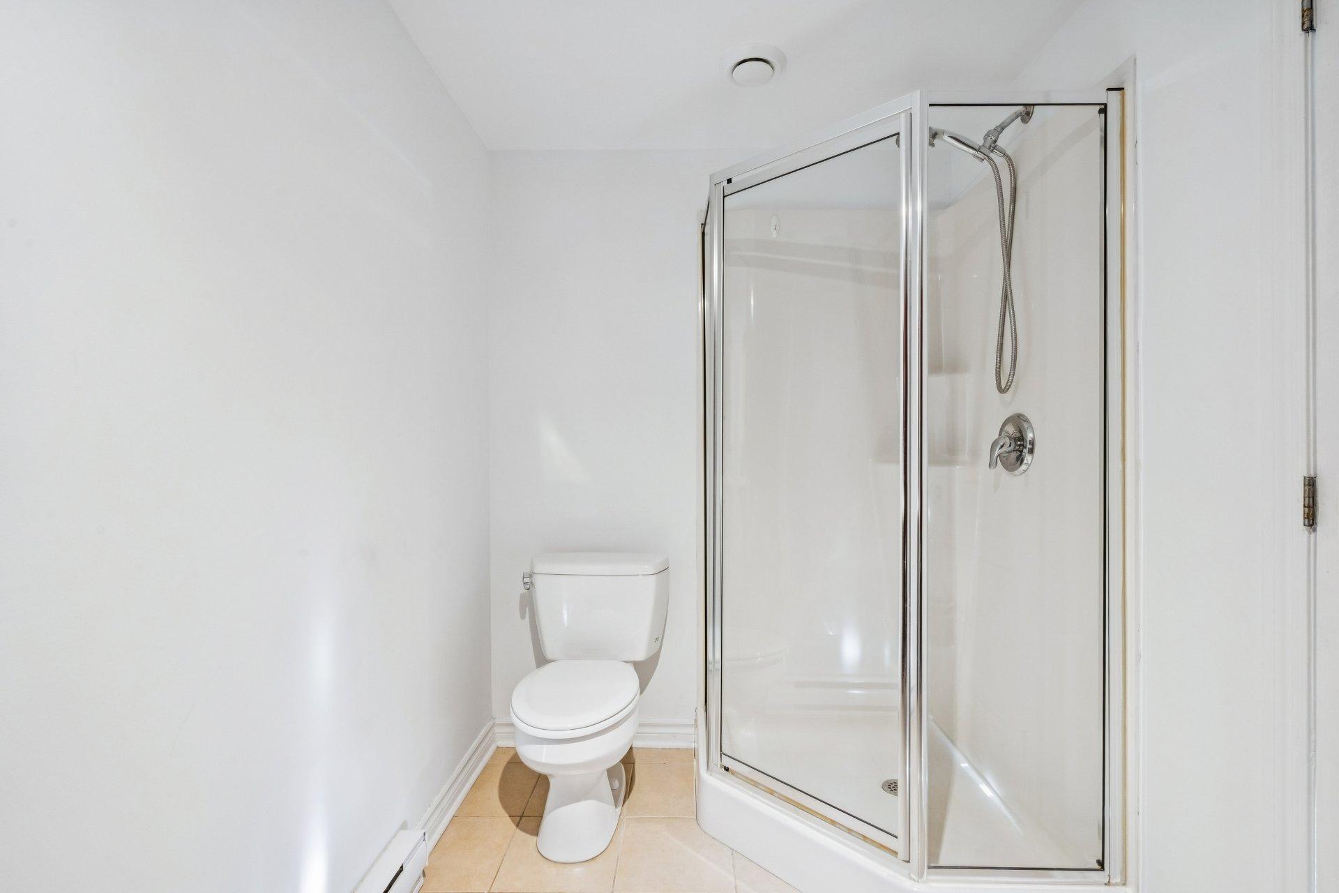 









5286


Rue des Érables

,
Contrecoeur,




QC
J0L1C0

