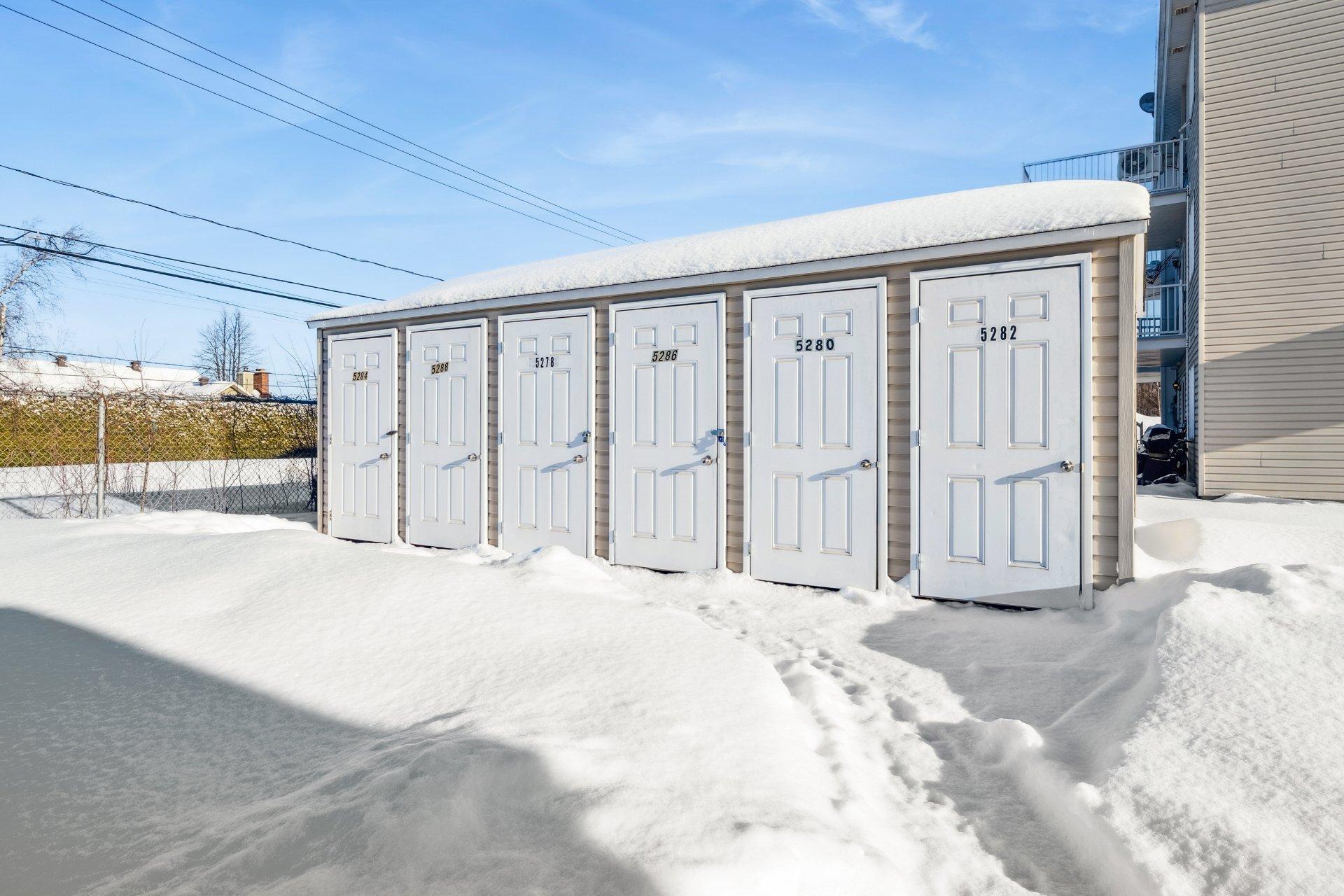 









5286


Rue des Érables

,
Contrecoeur,




QC
J0L1C0

