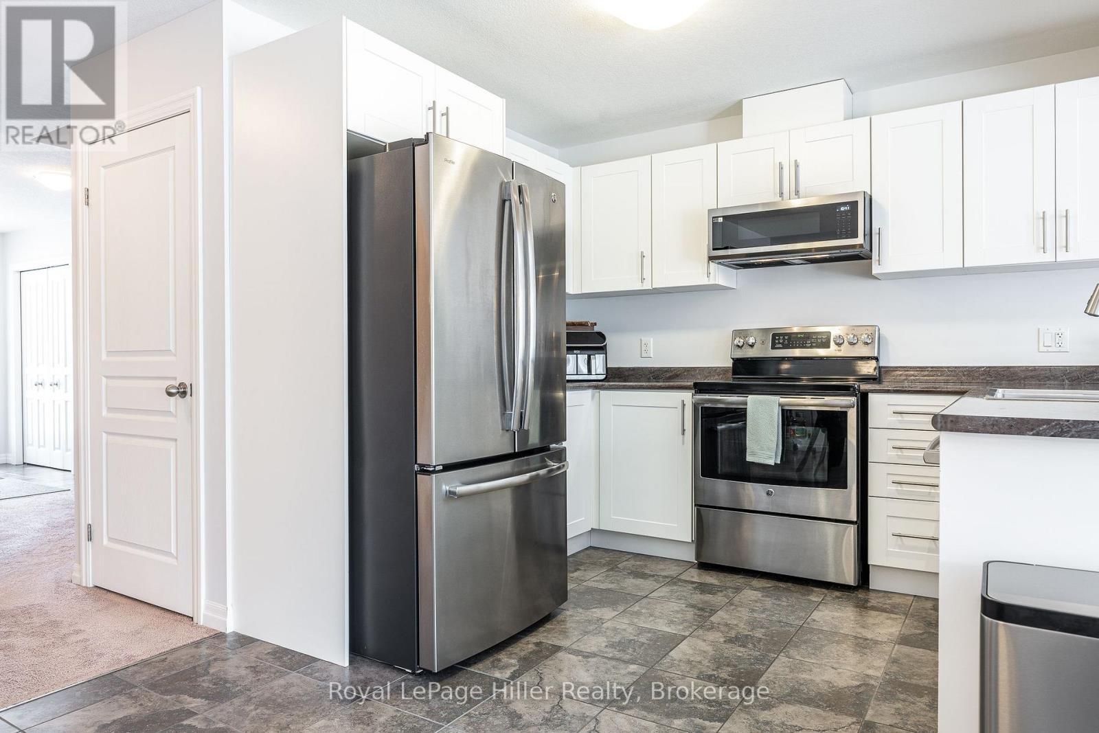 












25 - 55 HARRISON STREET

,
Stratford,




Ontario
N5A0C9

